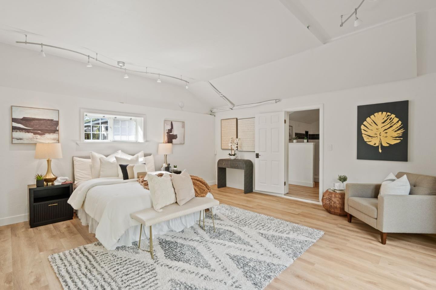 Detail Gallery Image 25 of 66 For 1570 Thompson Ave, Santa Cruz,  CA 95062 - 3 Beds | 2 Baths