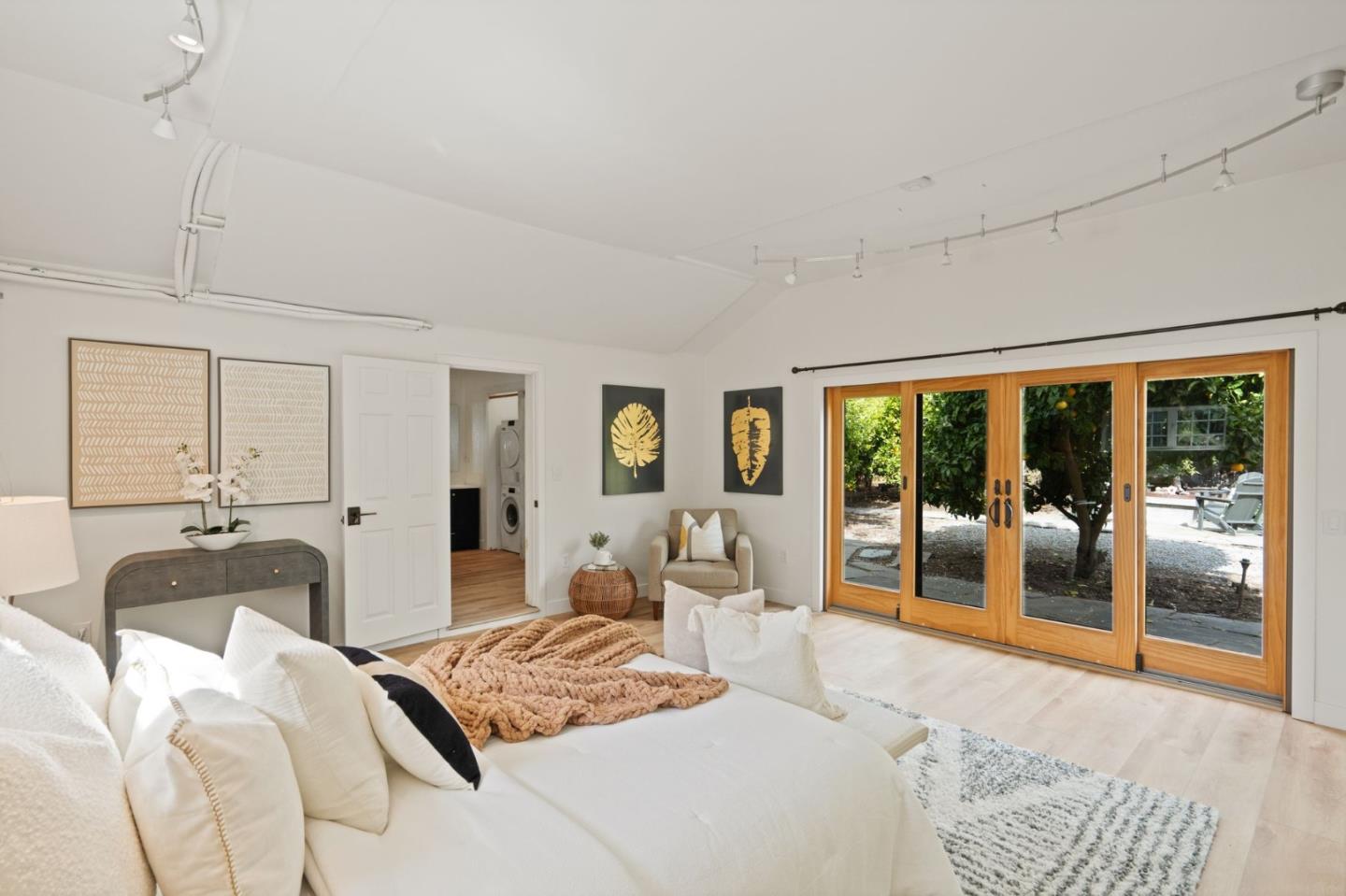 Detail Gallery Image 26 of 66 For 1570 Thompson Ave, Santa Cruz,  CA 95062 - 3 Beds | 2 Baths