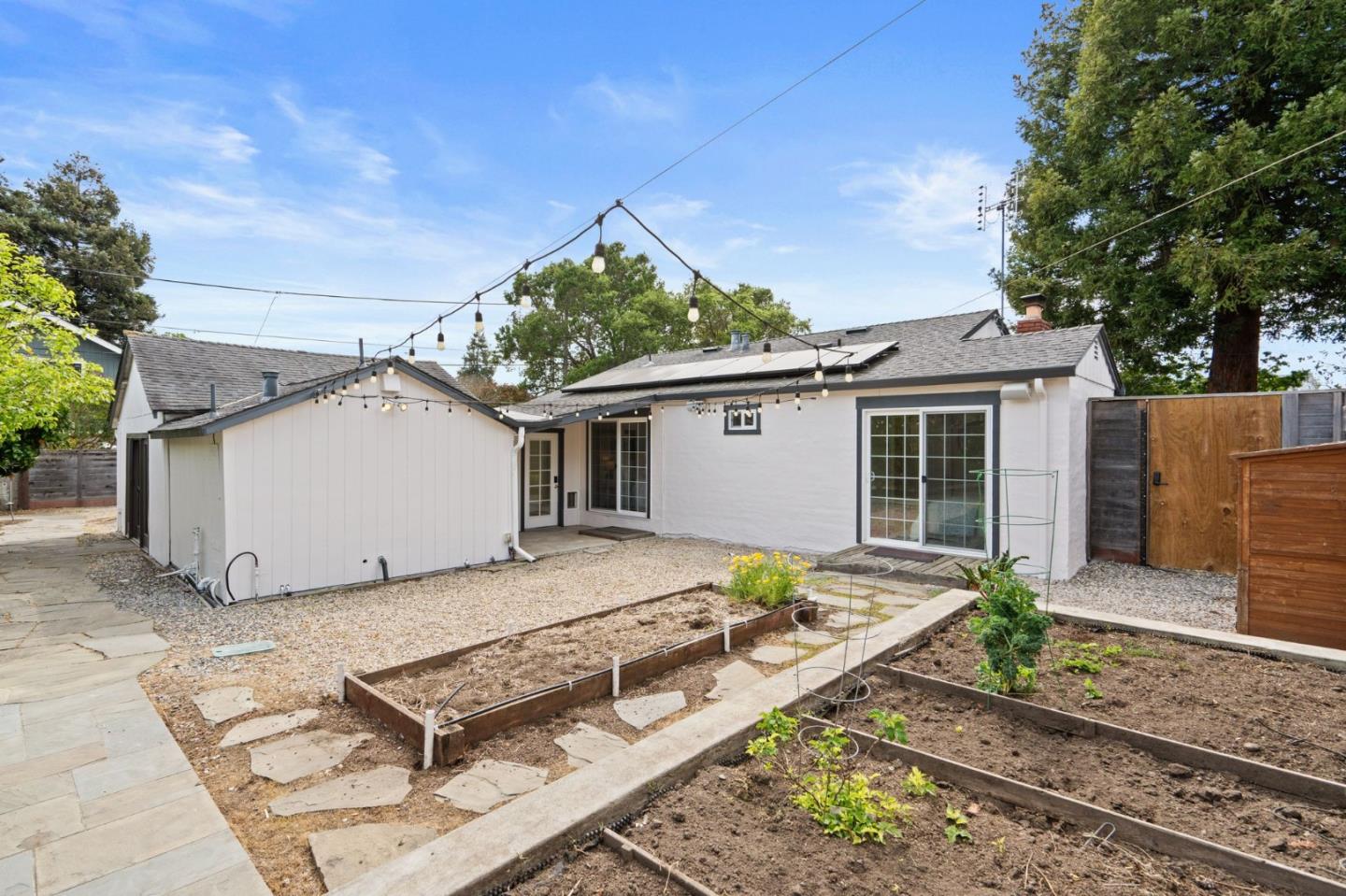 Detail Gallery Image 41 of 66 For 1570 Thompson Ave, Santa Cruz,  CA 95062 - 3 Beds | 2 Baths