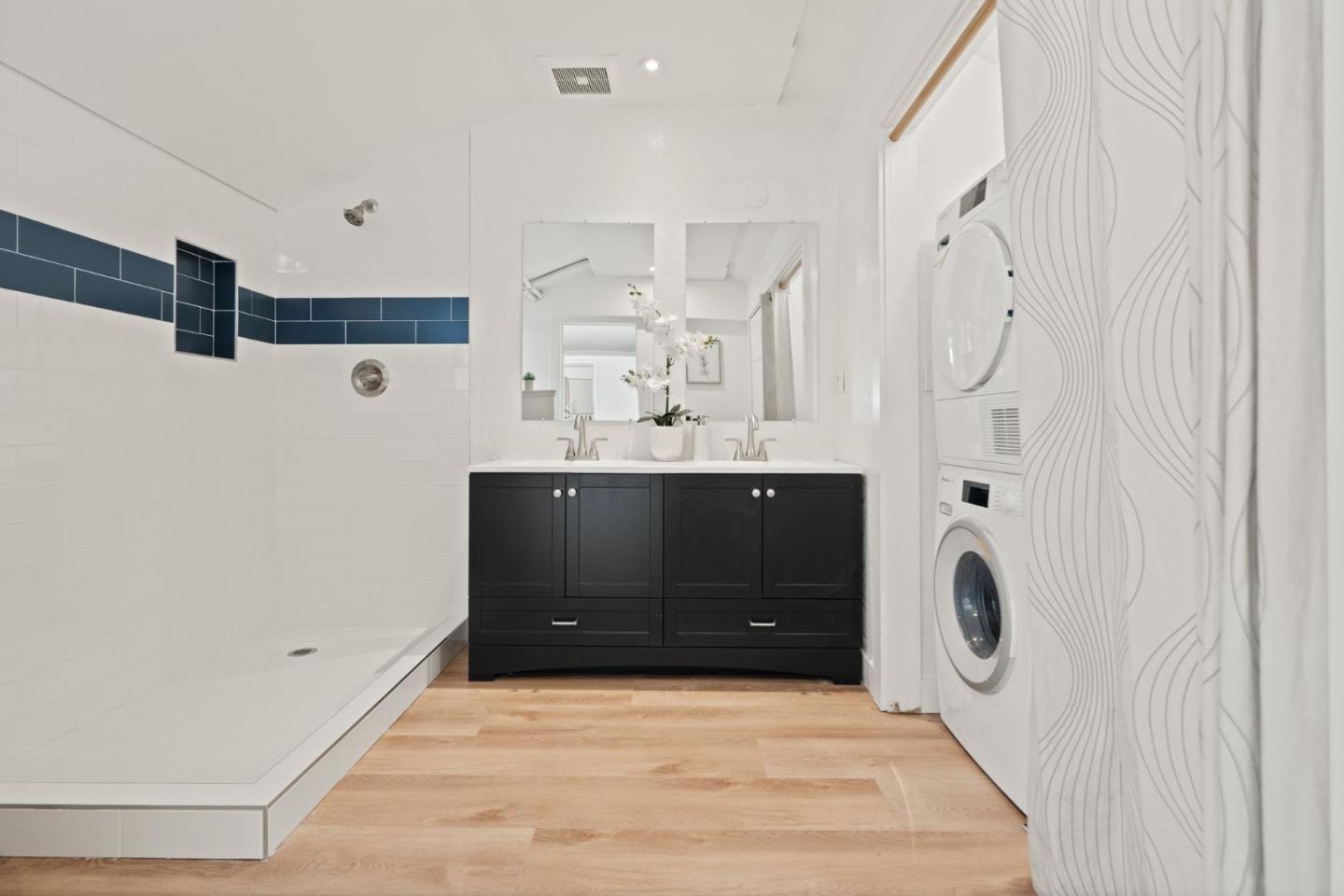 Detail Gallery Image 49 of 66 For 1570 Thompson Ave, Santa Cruz,  CA 95062 - 3 Beds | 2 Baths