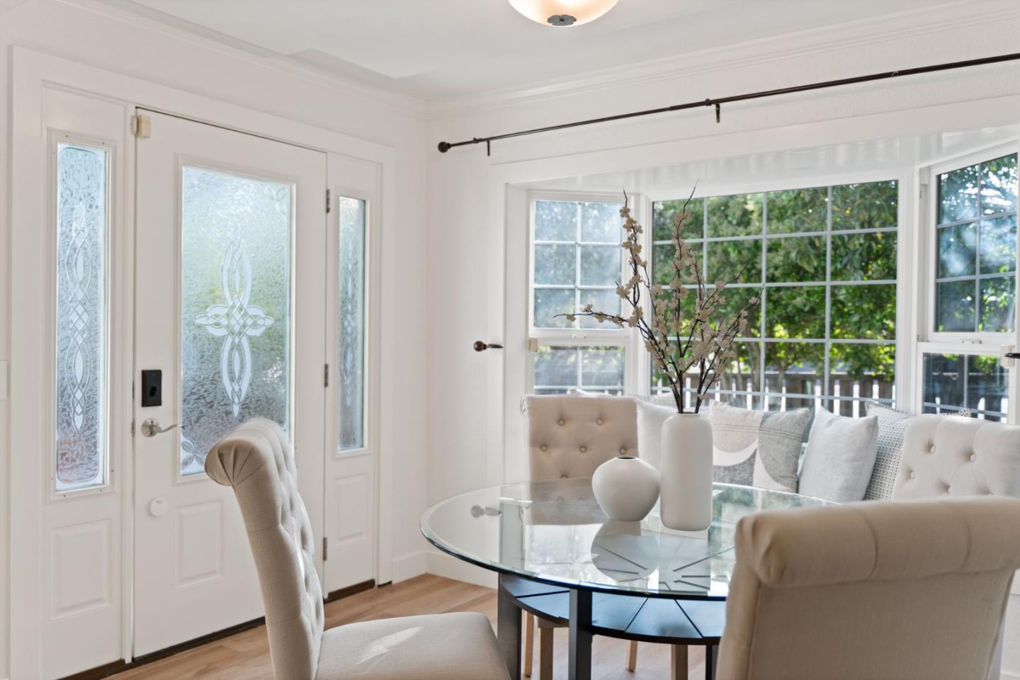 Detail Gallery Image 6 of 66 For 1570 Thompson Ave, Santa Cruz,  CA 95062 - 3 Beds | 2 Baths