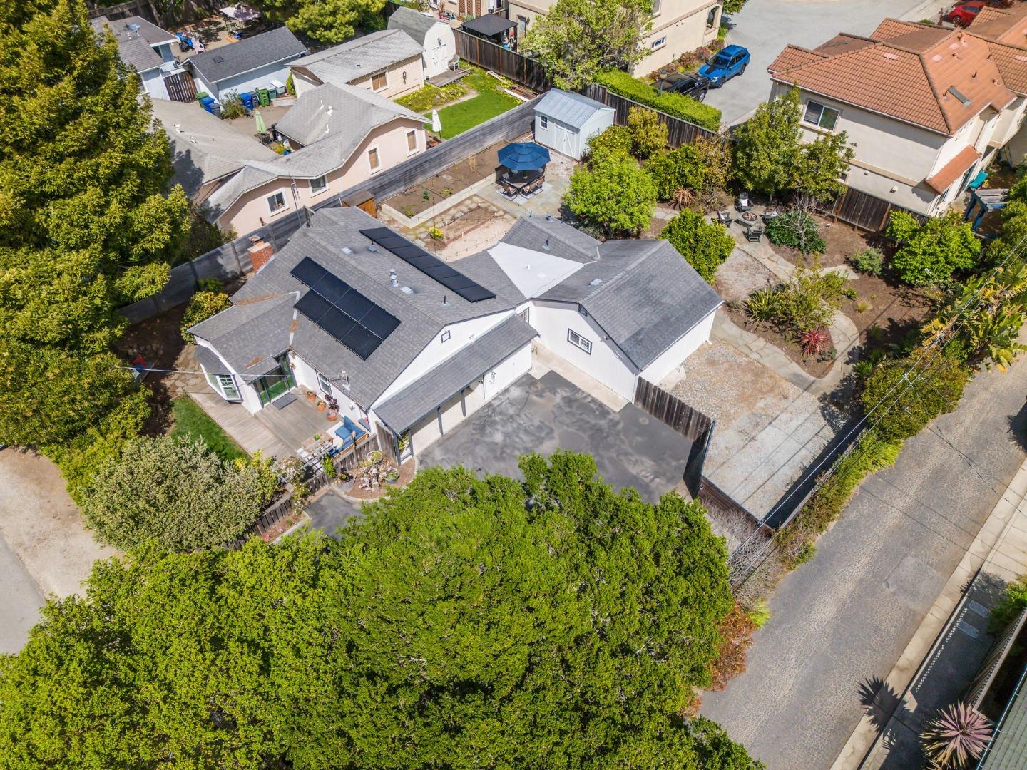 Detail Gallery Image 60 of 66 For 1570 Thompson Ave, Santa Cruz,  CA 95062 - 3 Beds | 2 Baths