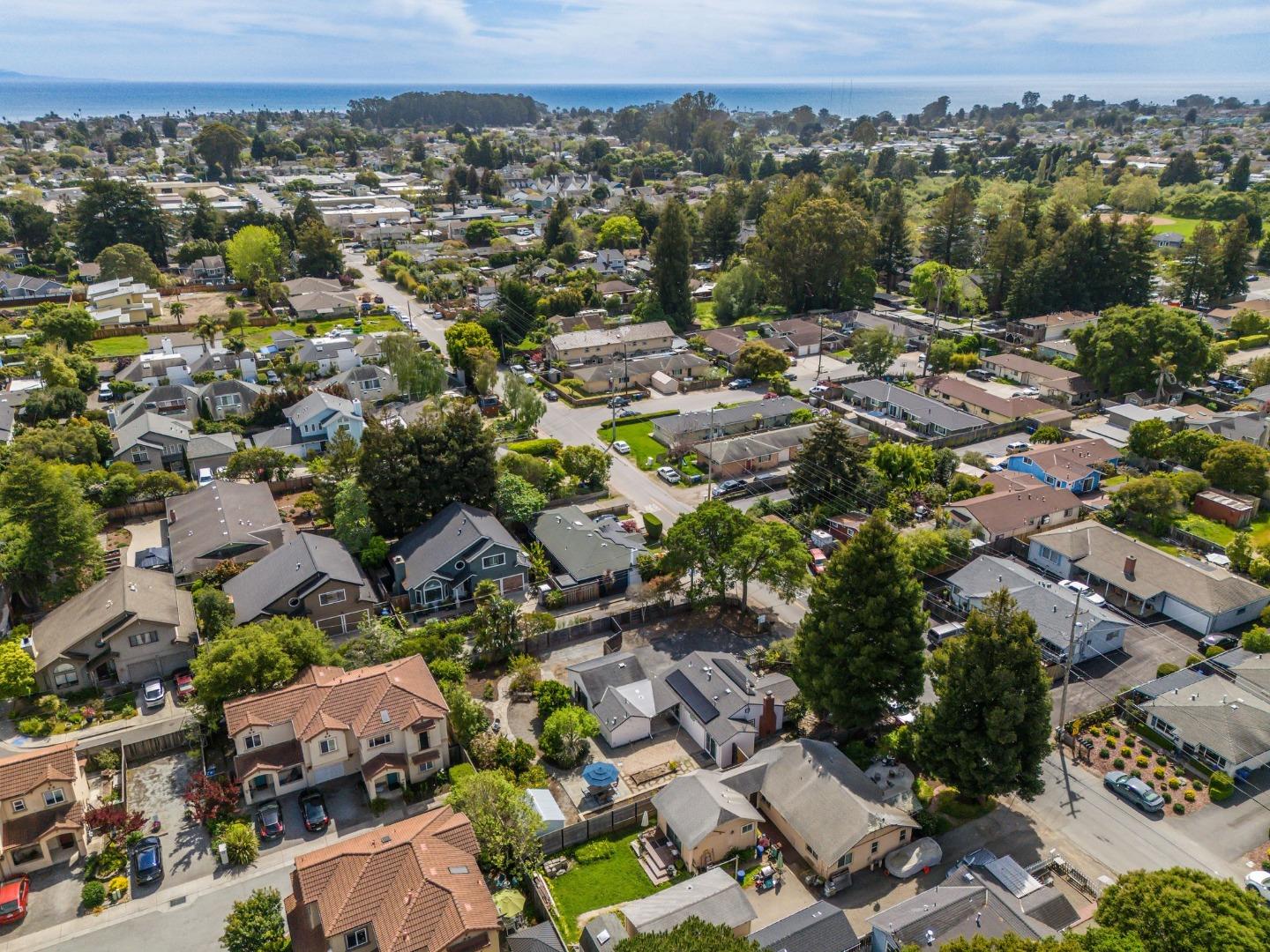 Detail Gallery Image 64 of 66 For 1570 Thompson Ave, Santa Cruz,  CA 95062 - 3 Beds | 2 Baths