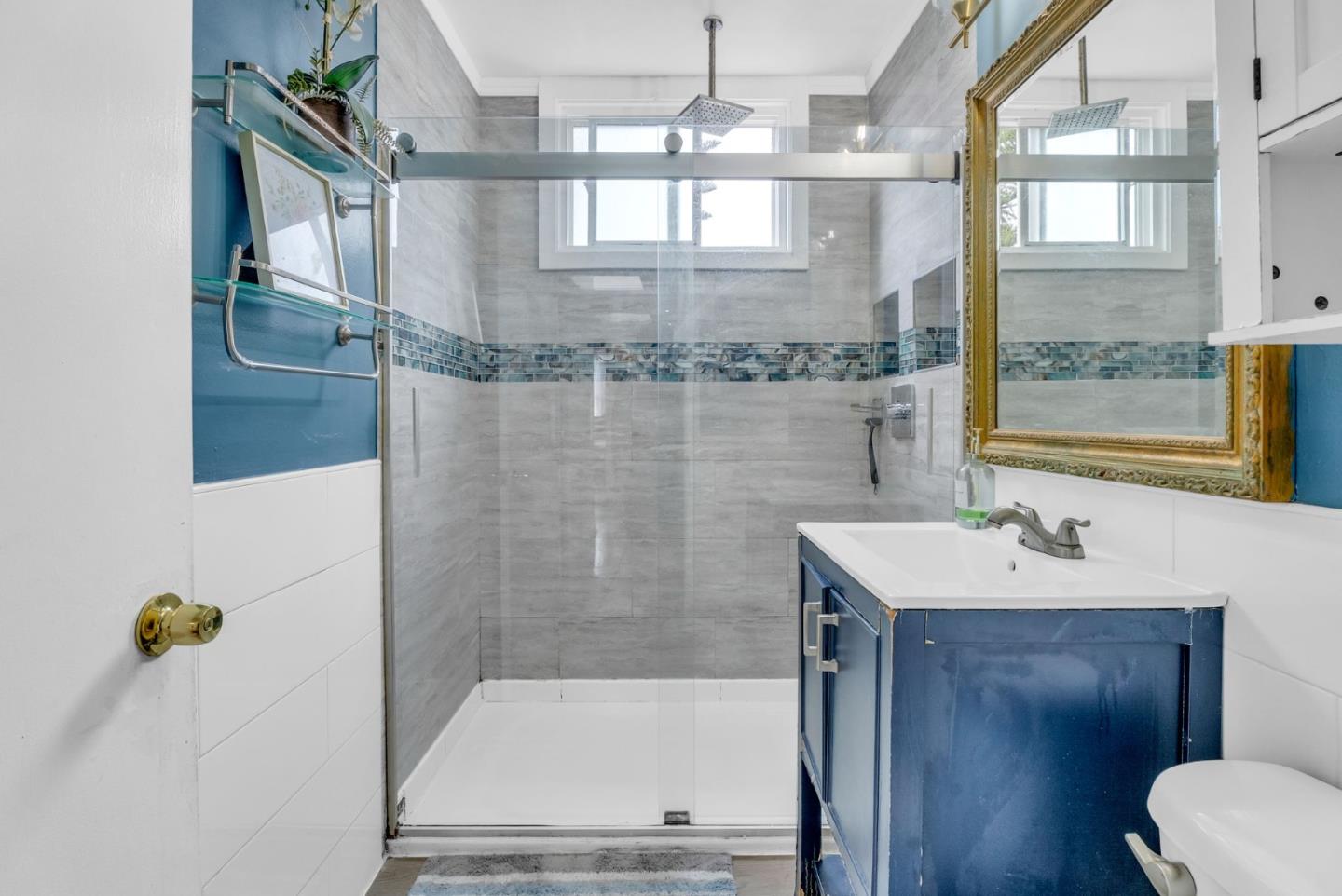 Detail Gallery Image 22 of 46 For 524 Lausanne Ave, Daly City,  CA 94014 - 3 Beds | 1/1 Baths