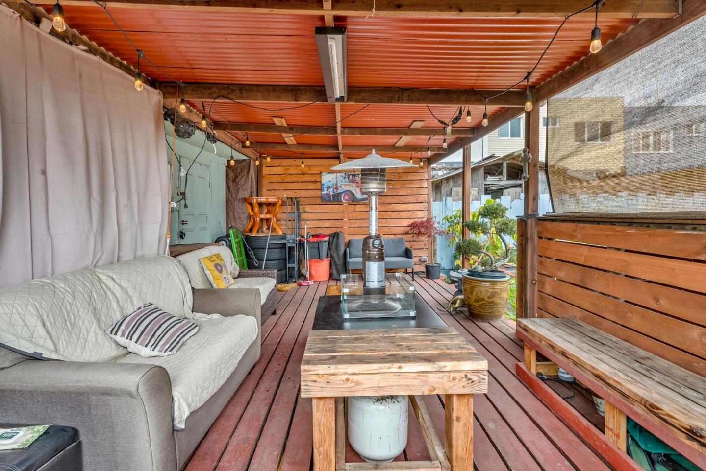 Detail Gallery Image 40 of 46 For 524 Lausanne Ave, Daly City,  CA 94014 - 3 Beds | 1/1 Baths
