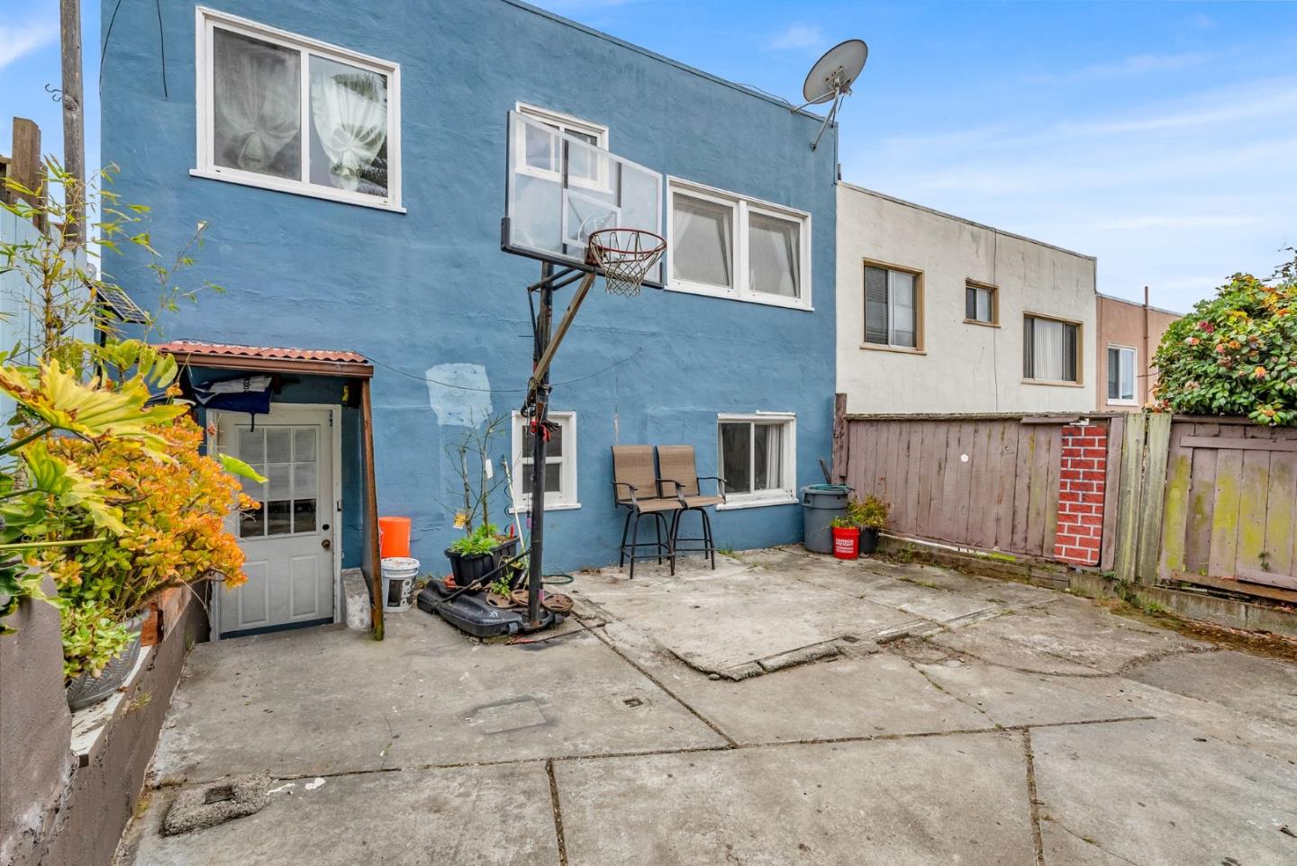 Detail Gallery Image 44 of 46 For 524 Lausanne Ave, Daly City,  CA 94014 - 3 Beds | 1/1 Baths