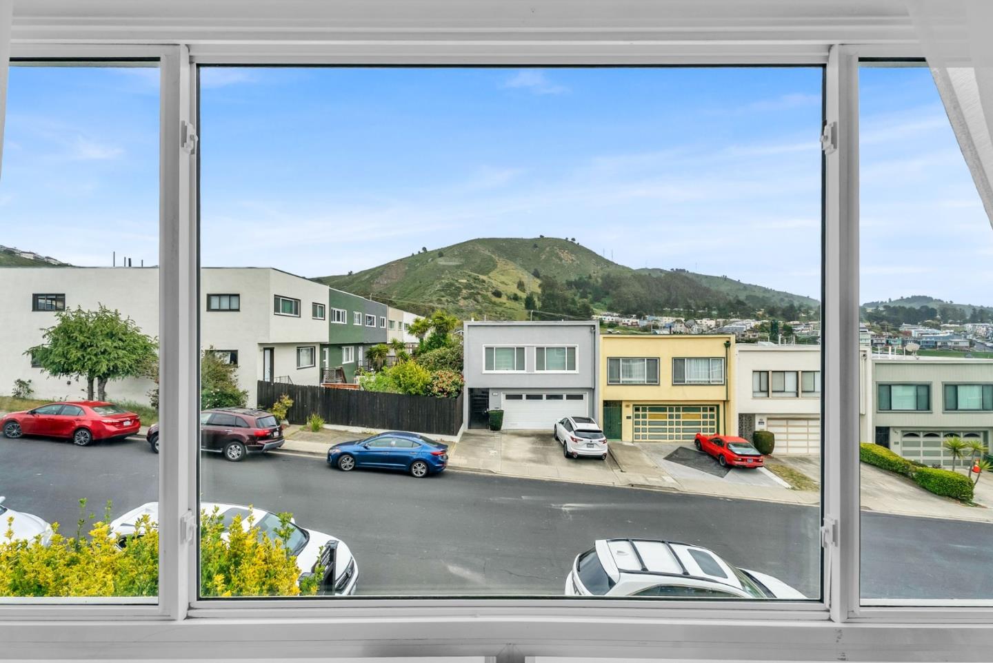 Detail Gallery Image 46 of 46 For 524 Lausanne Ave, Daly City,  CA 94014 - 3 Beds | 1/1 Baths