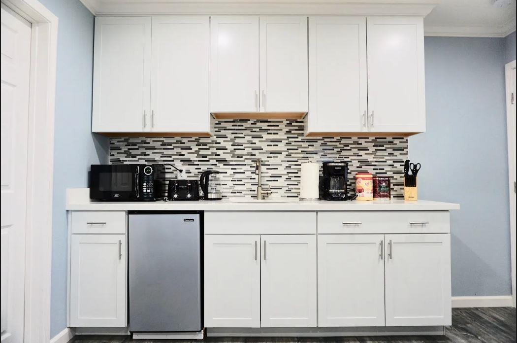 Detail Gallery Image 21 of 35 For 2160 Lincoln St, East Palo Alto,  CA 94303 - 5 Beds | 5 Baths