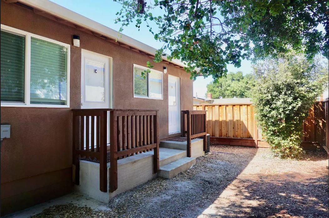 Detail Gallery Image 29 of 35 For 2160 Lincoln St, East Palo Alto,  CA 94303 - 5 Beds | 5 Baths