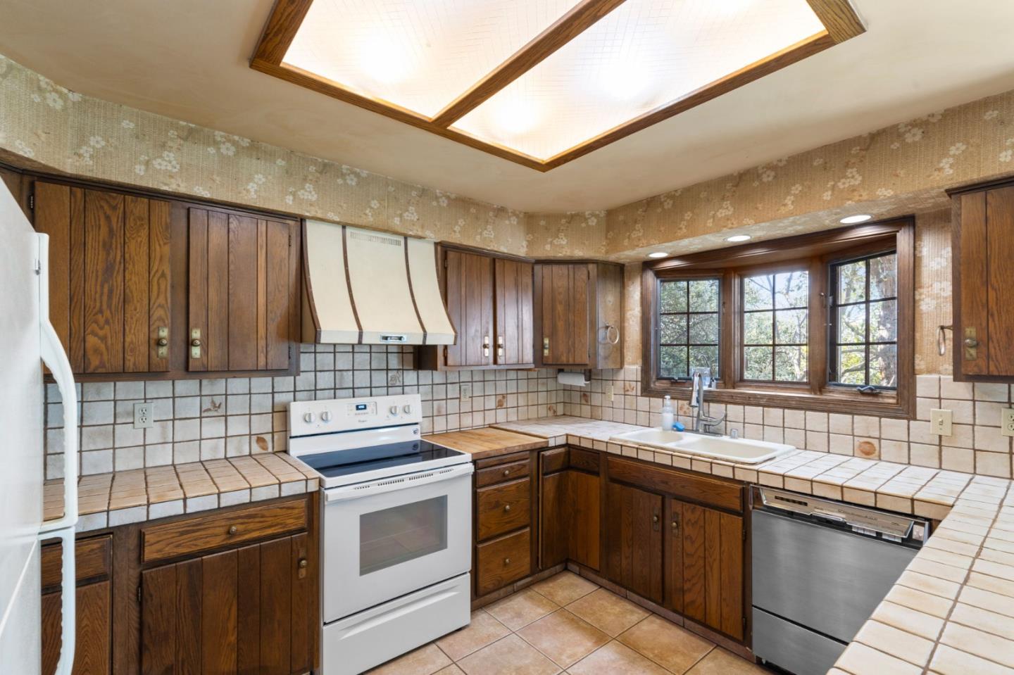 Detail Gallery Image 15 of 42 For 12095 Mount Hamilton Rd, San Jose,  CA 95140 - 3 Beds | 2 Baths