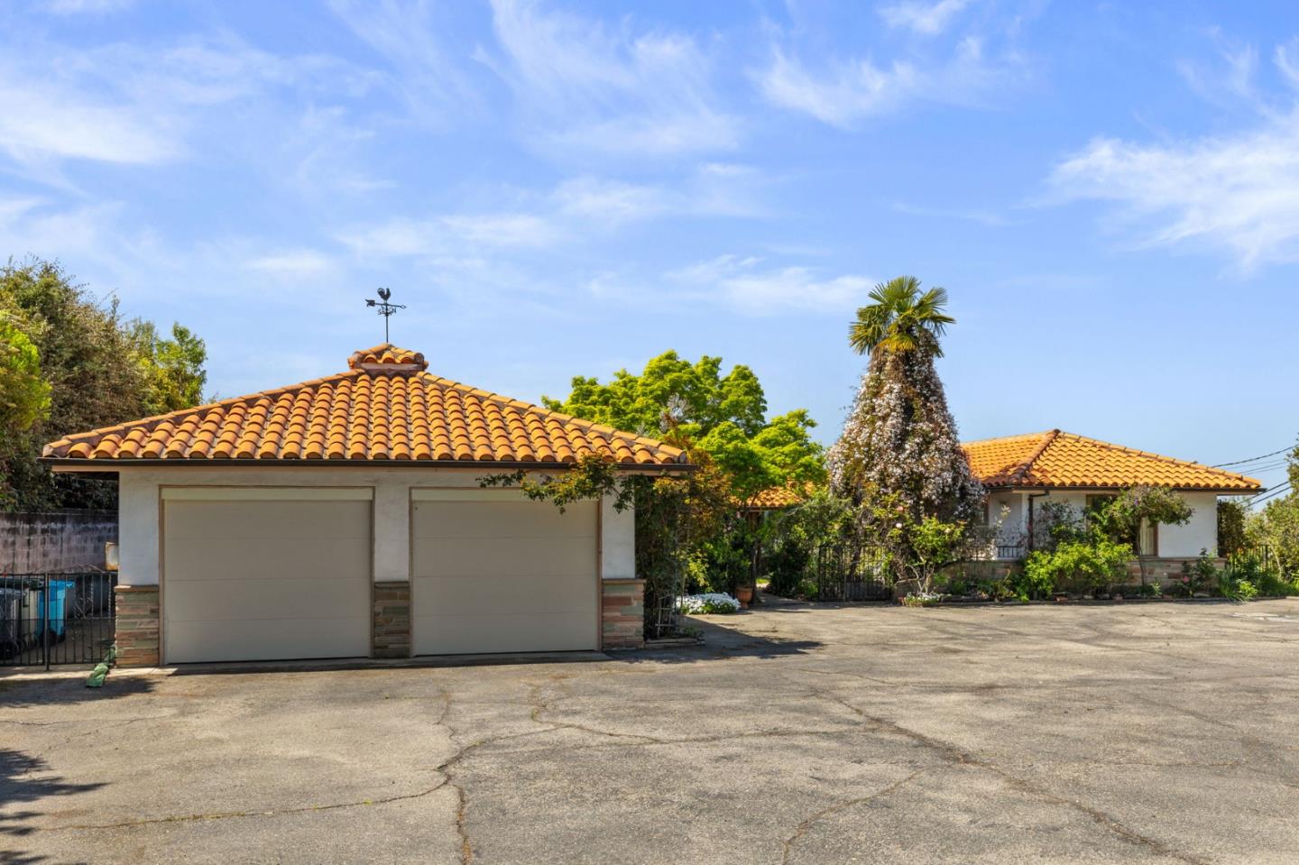 Detail Gallery Image 2 of 42 For 12095 Mount Hamilton Rd, San Jose,  CA 95140 - 3 Beds | 2 Baths