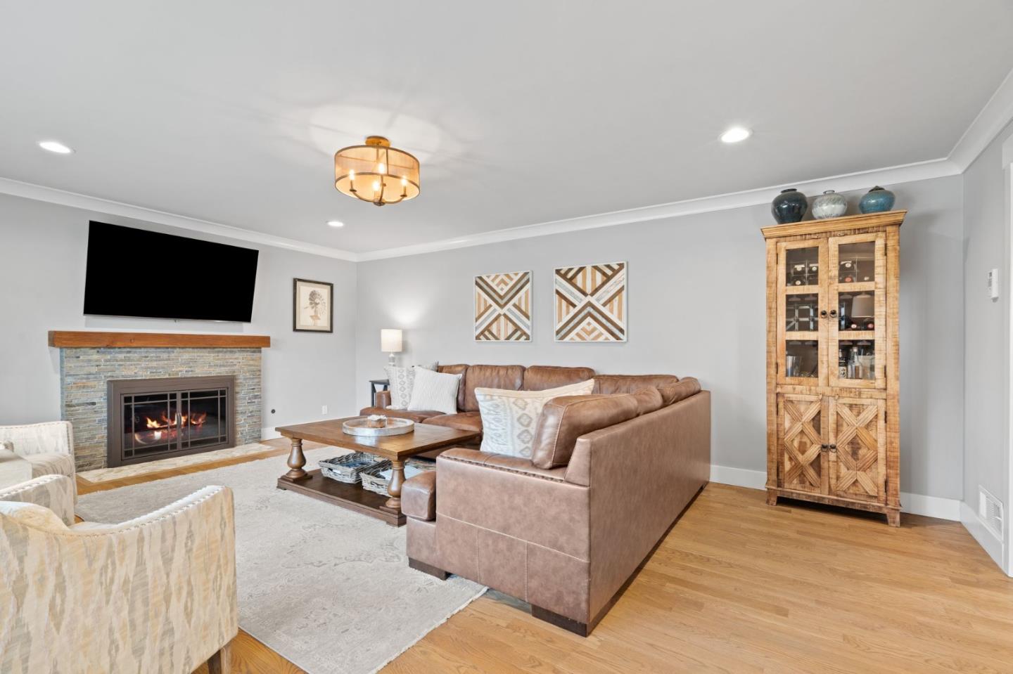 Detail Gallery Image 15 of 36 For 2985 Roop Rd, Gilroy,  CA 95020 - 4 Beds | 2/1 Baths