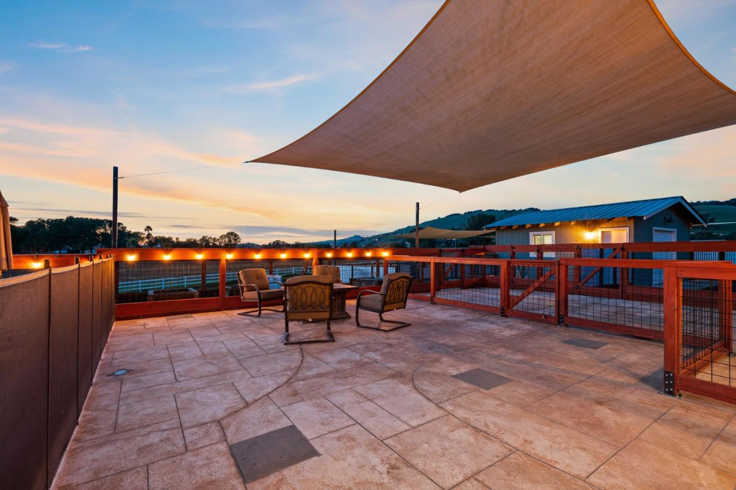 Detail Gallery Image 5 of 36 For 2985 Roop Rd, Gilroy,  CA 95020 - 4 Beds | 2/1 Baths