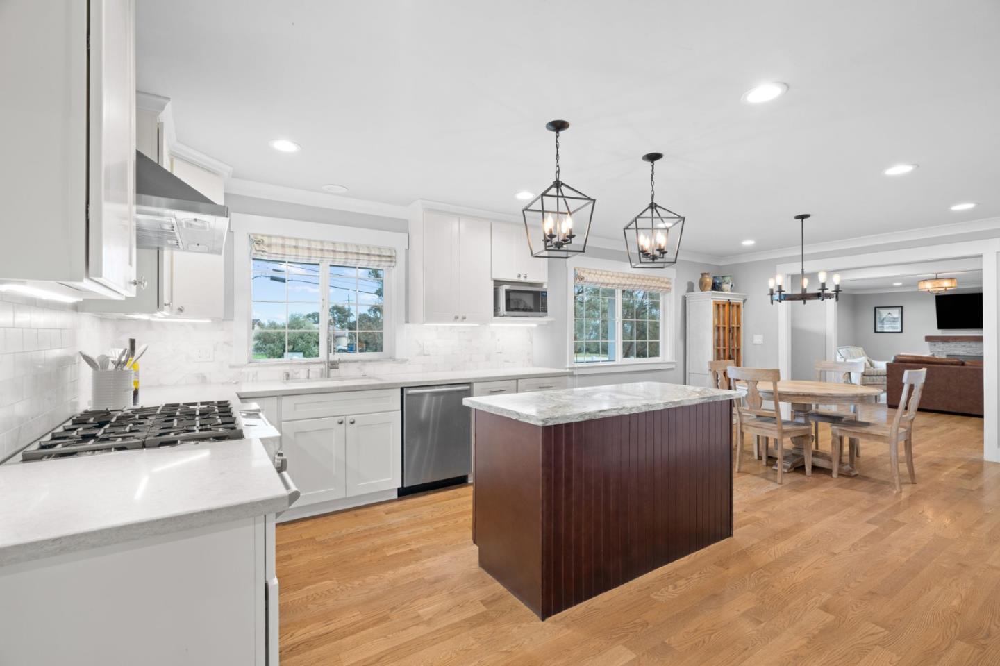 Detail Gallery Image 7 of 36 For 2985 Roop Rd, Gilroy,  CA 95020 - 4 Beds | 2/1 Baths