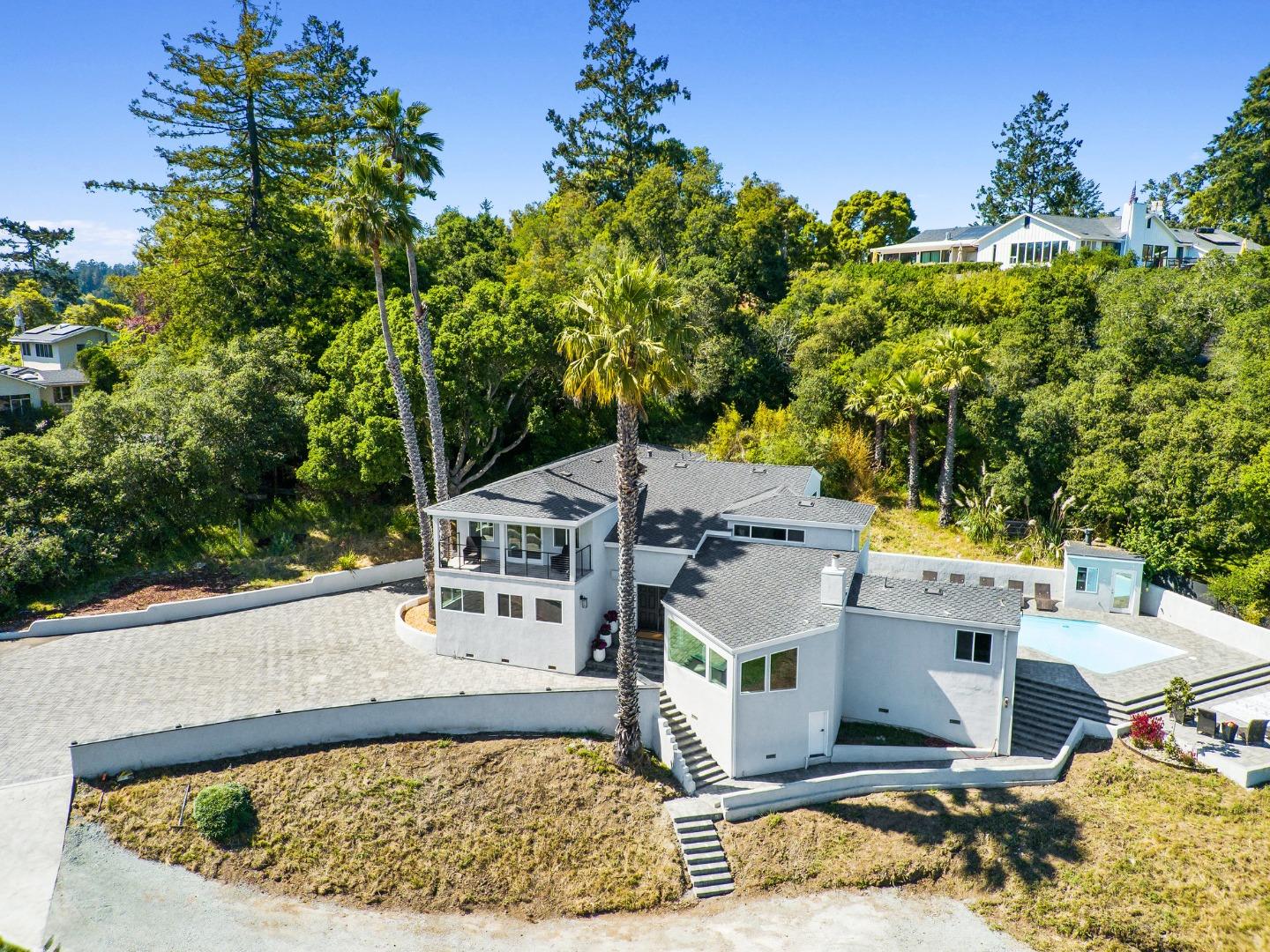Detail Gallery Image 11 of 93 For 532 Moonrise Ln, Aptos,  CA 95003 - 6 Beds | 4/1 Baths
