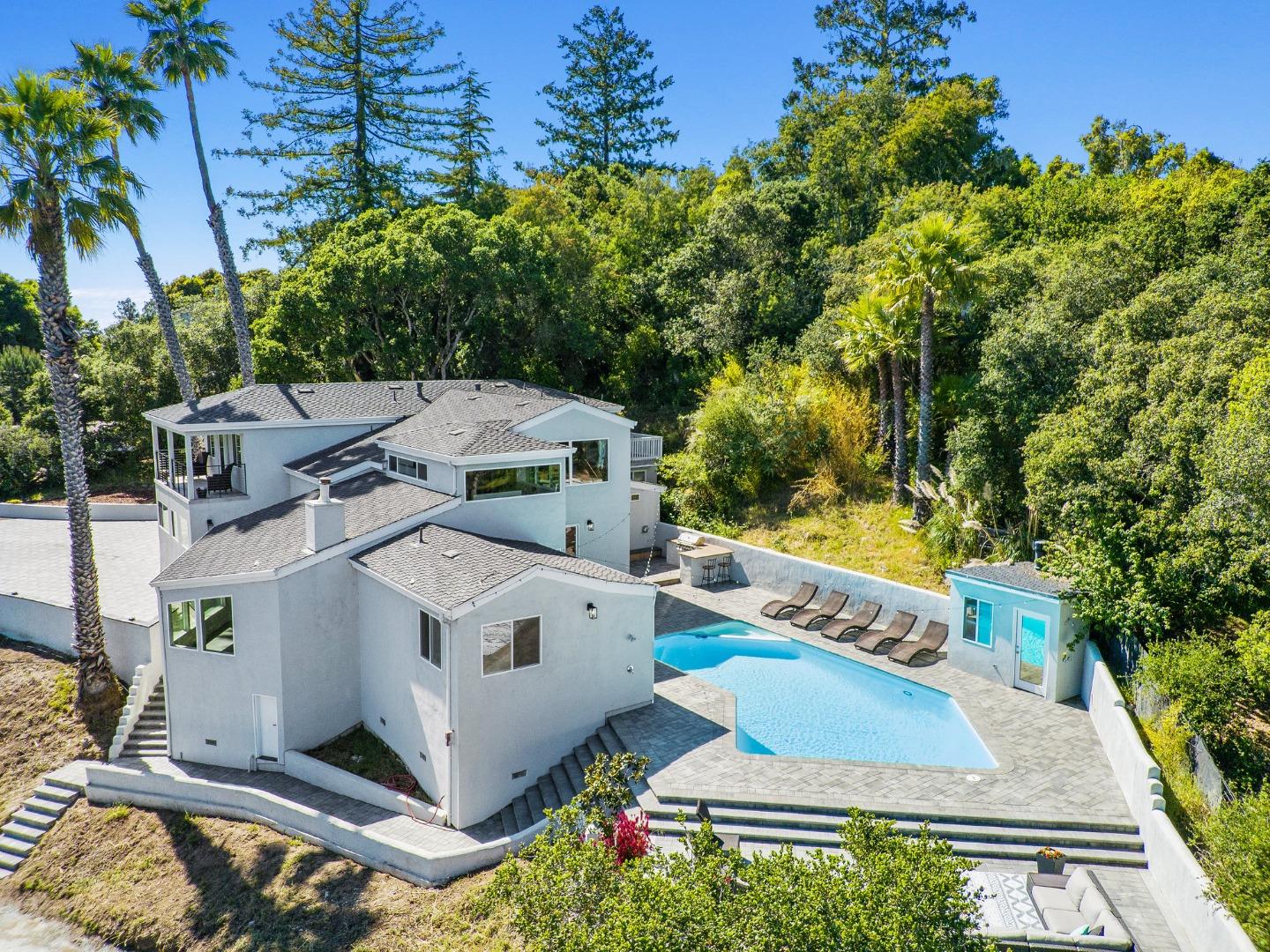 Detail Gallery Image 14 of 93 For 532 Moonrise Ln, Aptos,  CA 95003 - 6 Beds | 4/1 Baths