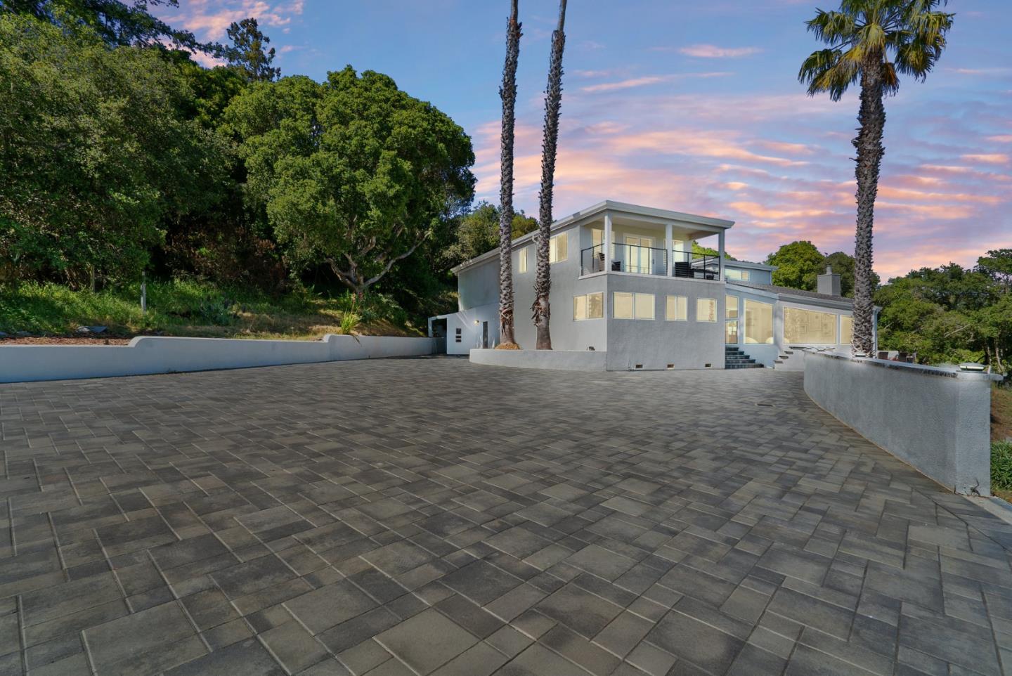 Detail Gallery Image 2 of 93 For 532 Moonrise Ln, Aptos,  CA 95003 - 6 Beds | 4/1 Baths