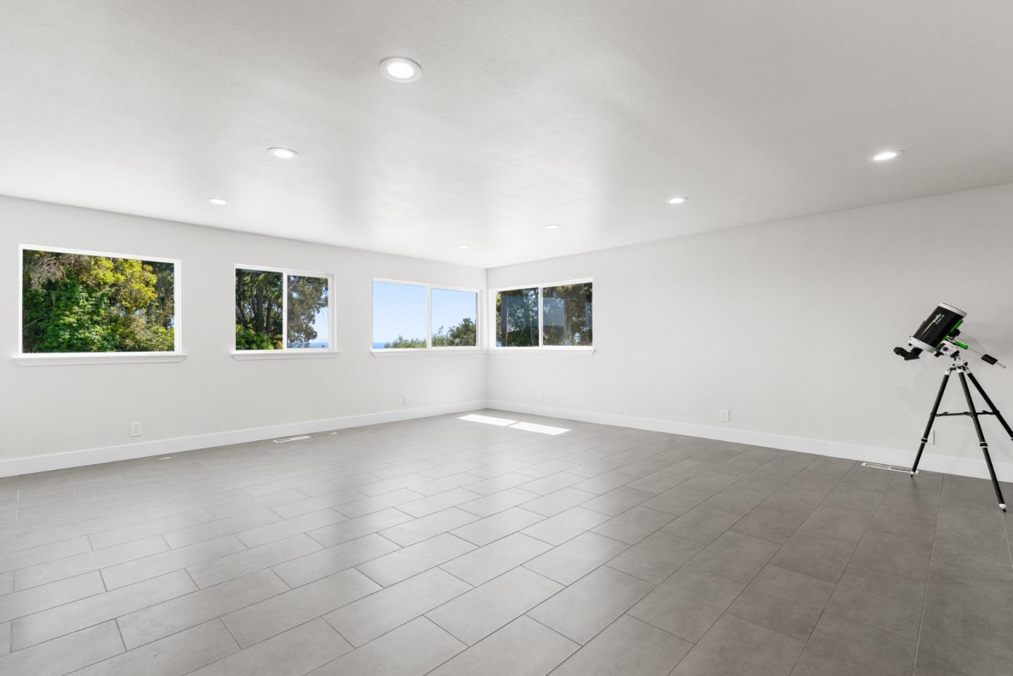 Detail Gallery Image 32 of 93 For 532 Moonrise Ln, Aptos,  CA 95003 - 6 Beds | 4/1 Baths