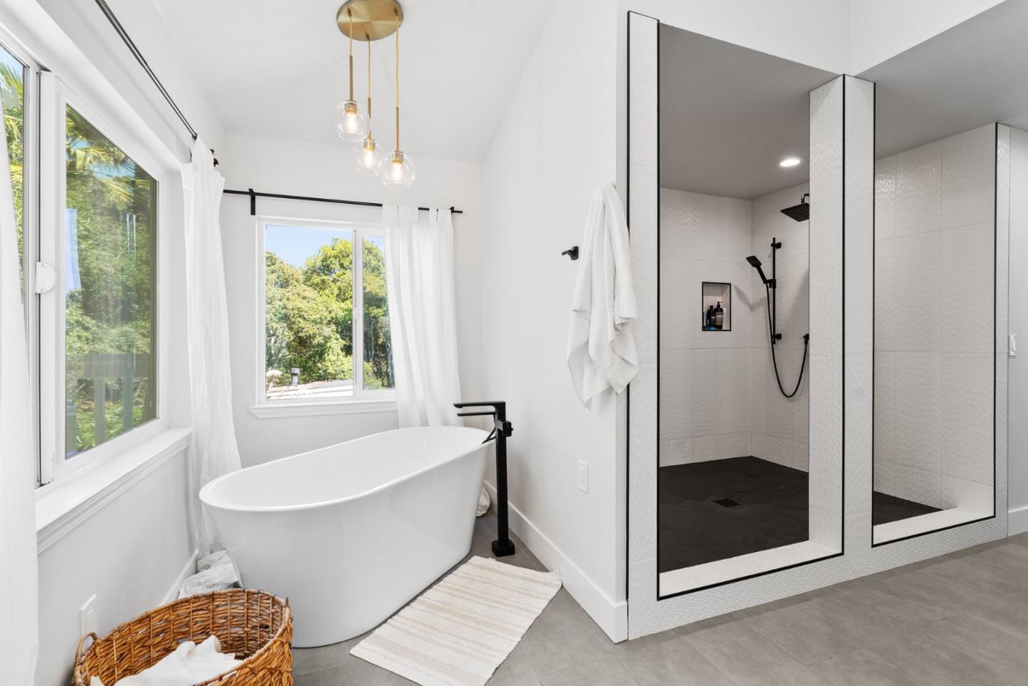 Detail Gallery Image 52 of 93 For 532 Moonrise Ln, Aptos,  CA 95003 - 6 Beds | 4/1 Baths