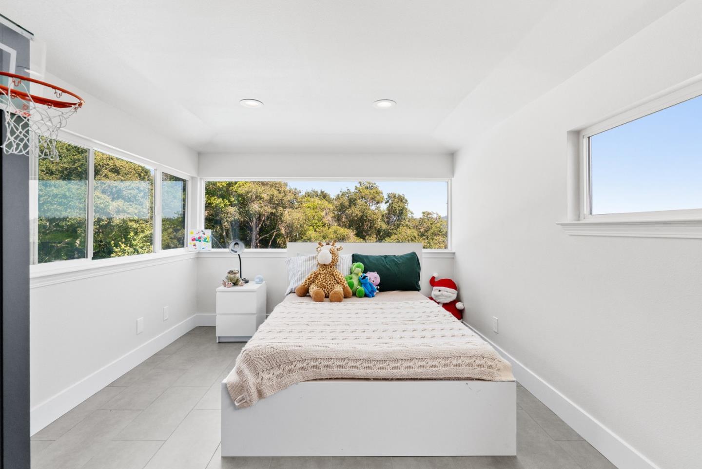 Detail Gallery Image 61 of 93 For 532 Moonrise Ln, Aptos,  CA 95003 - 6 Beds | 4/1 Baths