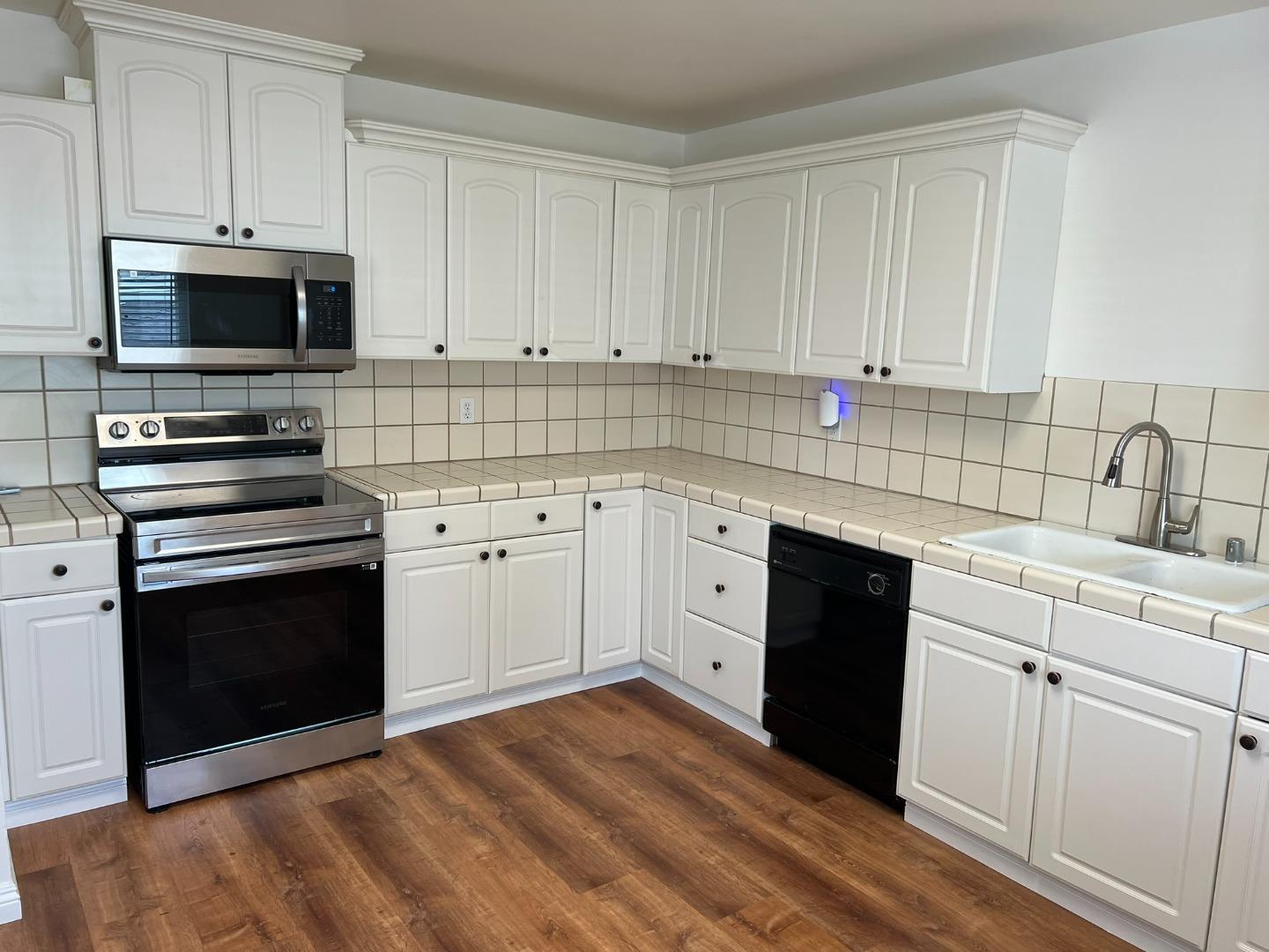 Detail Gallery Image 11 of 12 For 203 Wilton Dr, Campbell,  CA 95008 - – Beds | – Baths