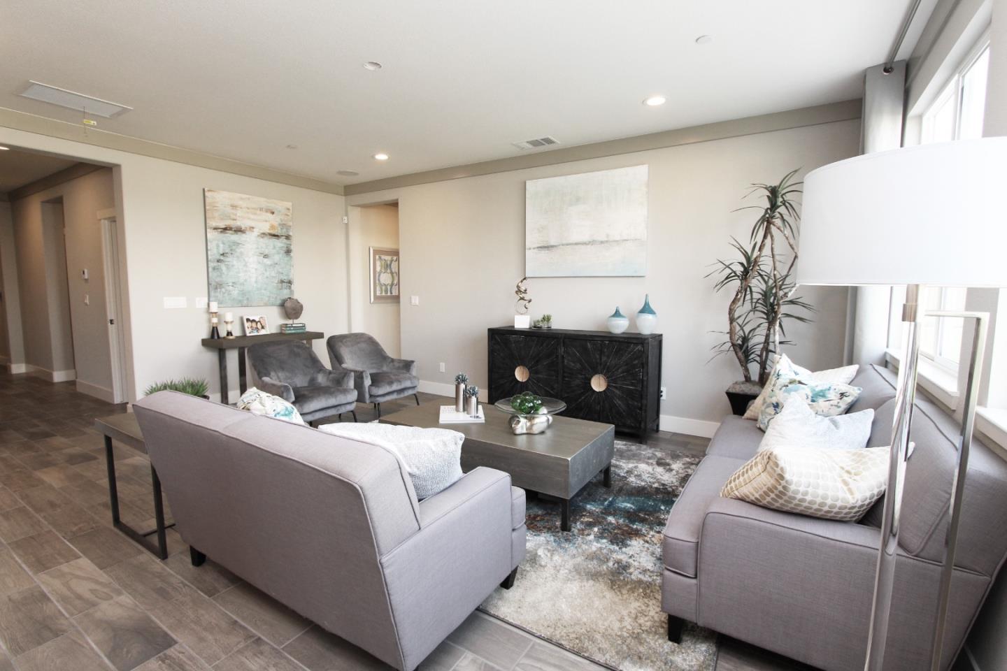Detail Gallery Image 14 of 23 For 1269 Gypsum Ct #2-18,  Los Banos,  CA 93635 - 4 Beds | 2 Baths