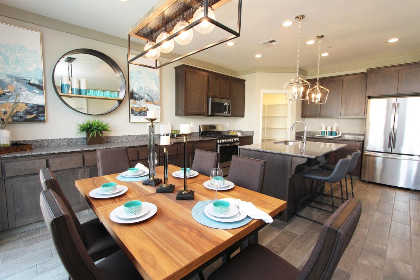 Detail Gallery Image 17 of 23 For 1269 Gypsum Ct #2-18,  Los Banos,  CA 93635 - 4 Beds | 2 Baths