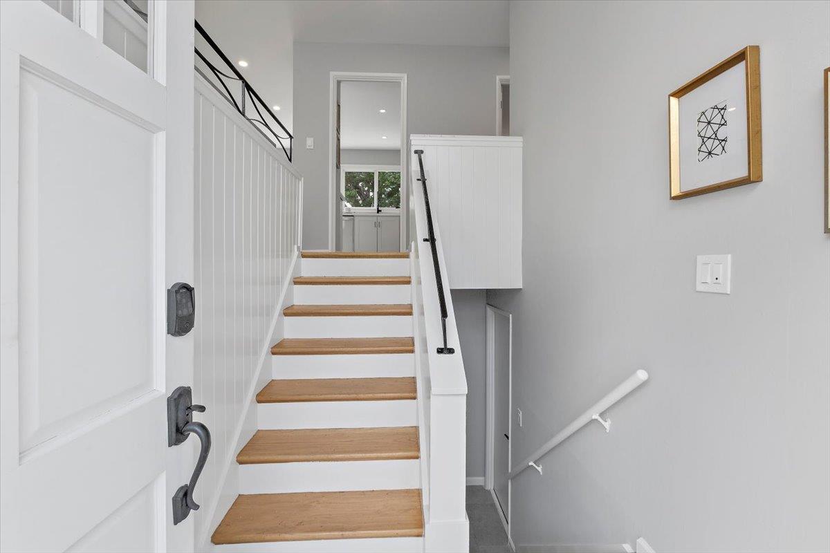 Detail Gallery Image 6 of 53 For 2490 Rosewood Dr, San Bruno,  CA 94066 - 3 Beds | 2 Baths