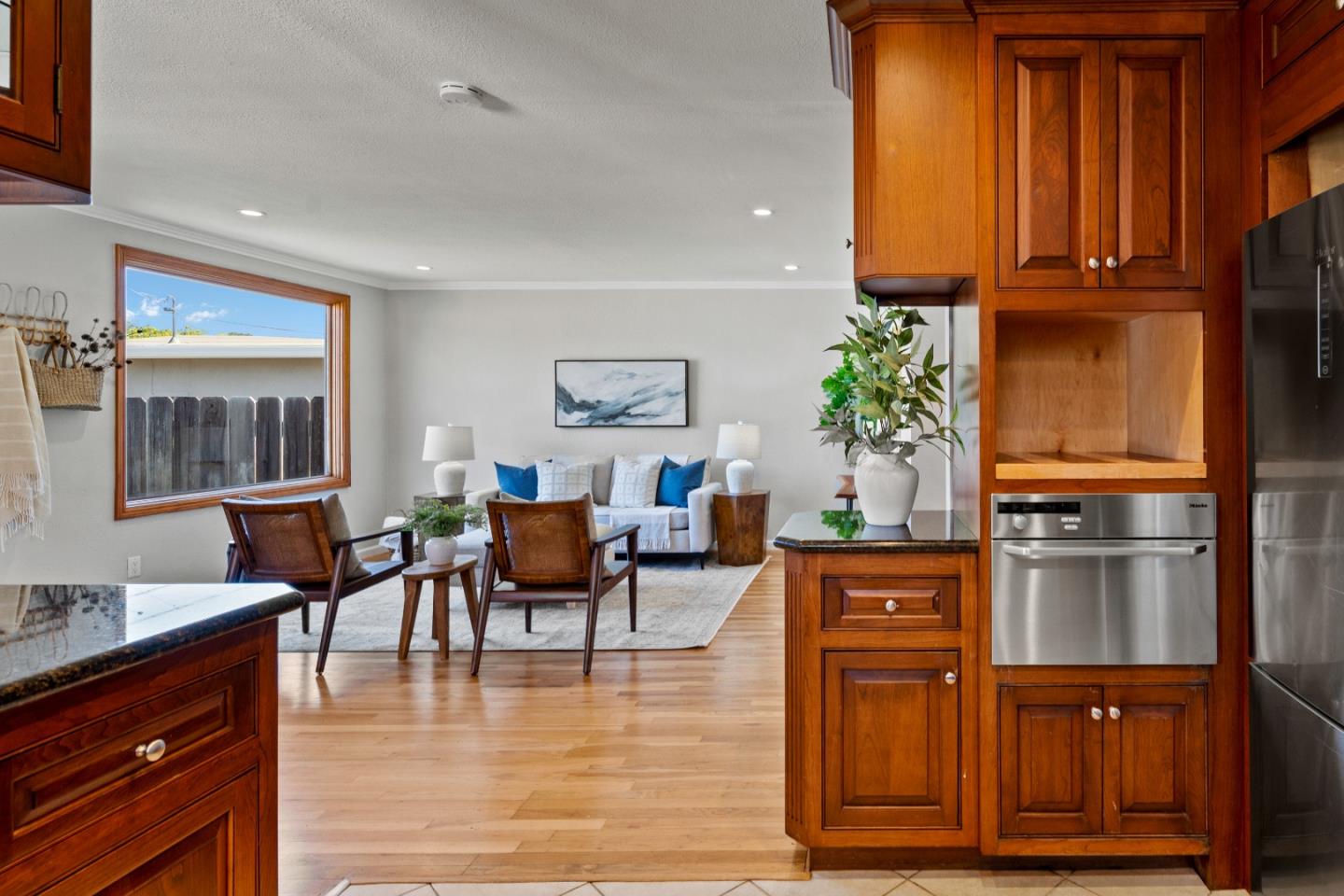 Detail Gallery Image 8 of 15 For 1307 Lawton Ave, Pacific Grove,  CA 93950 - 3 Beds | 2 Baths
