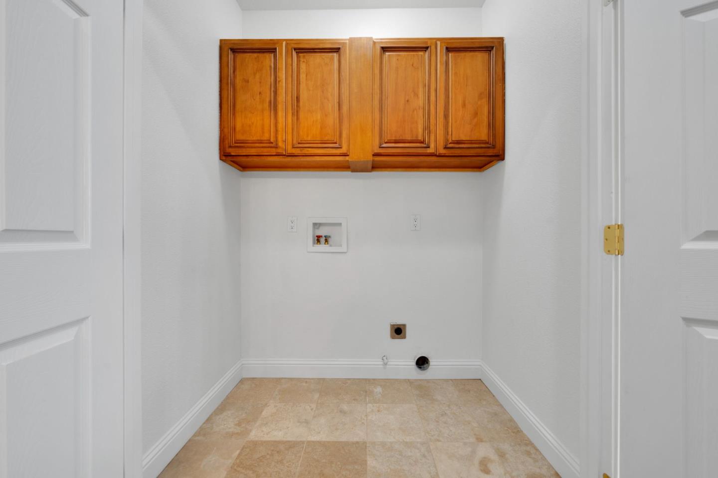 Detail Gallery Image 17 of 47 For 120 Dale Dr, San Jose,  CA 95127 - 3 Beds | 2/1 Baths