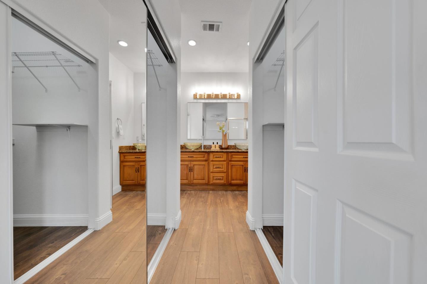 Detail Gallery Image 20 of 47 For 120 Dale Dr, San Jose,  CA 95127 - 3 Beds | 2/1 Baths