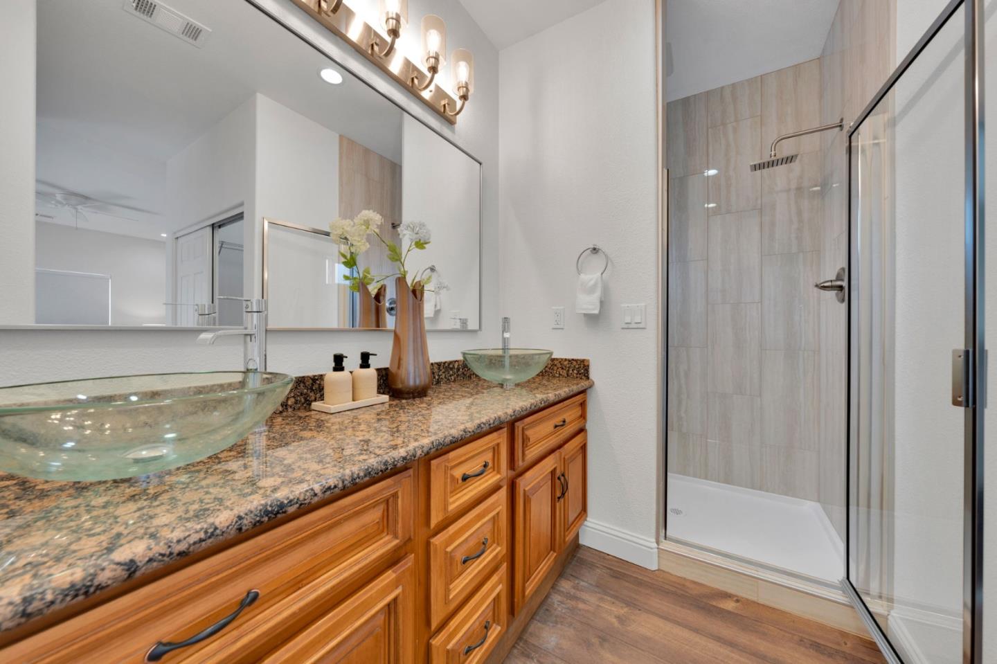 Detail Gallery Image 23 of 47 For 120 Dale Dr, San Jose,  CA 95127 - 3 Beds | 2/1 Baths