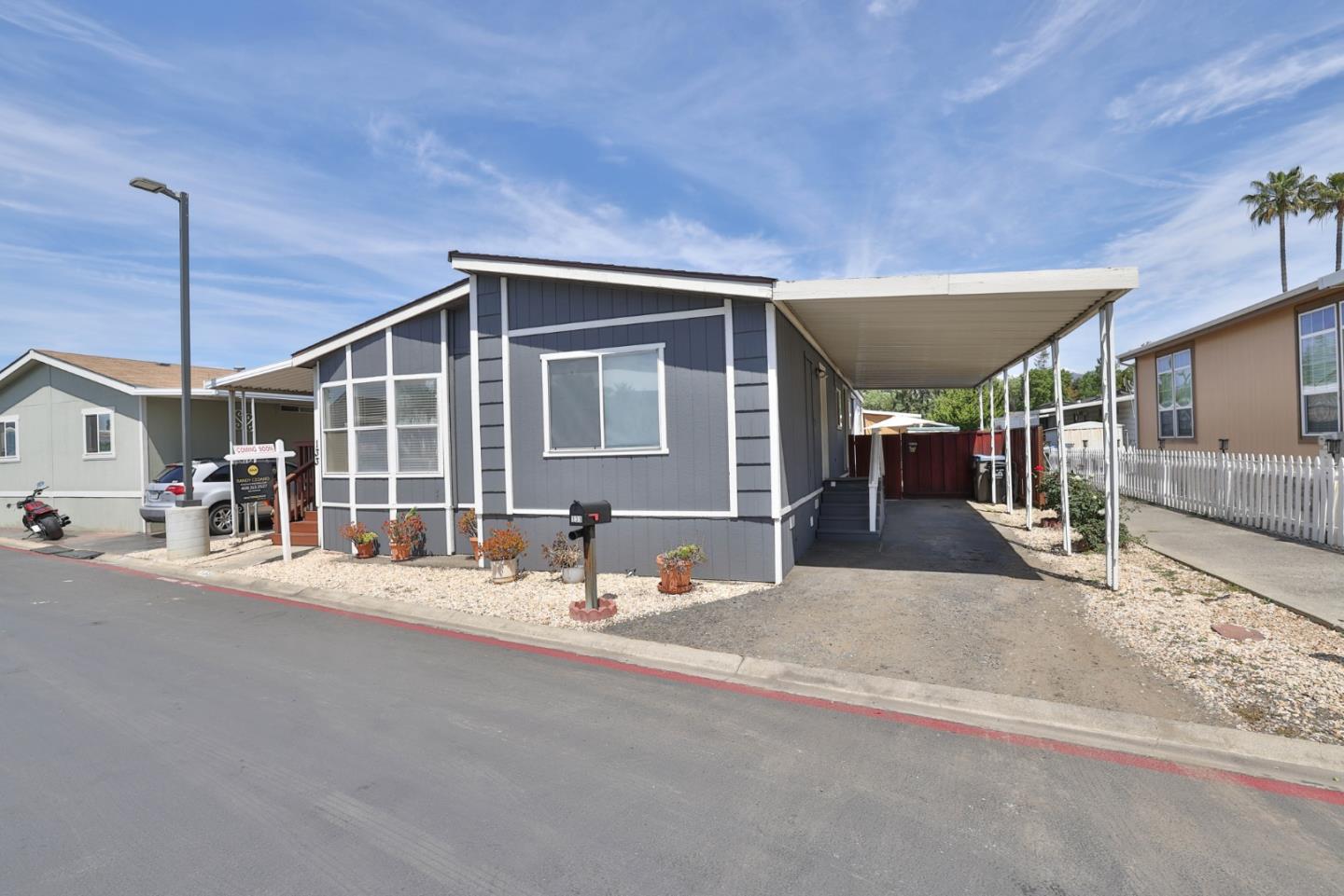 Detail Gallery Image 3 of 34 For 1520 E. Capitol Expwy #133,  San Jose,  CA 95121 - 3 Beds | 2 Baths