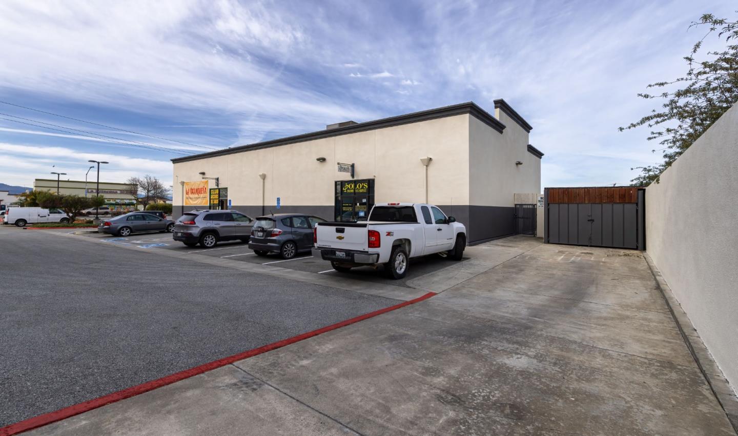 Detail Gallery Image 13 of 22 For 515 E Alisal St, Salinas,  CA 93905 - – Beds | – Baths