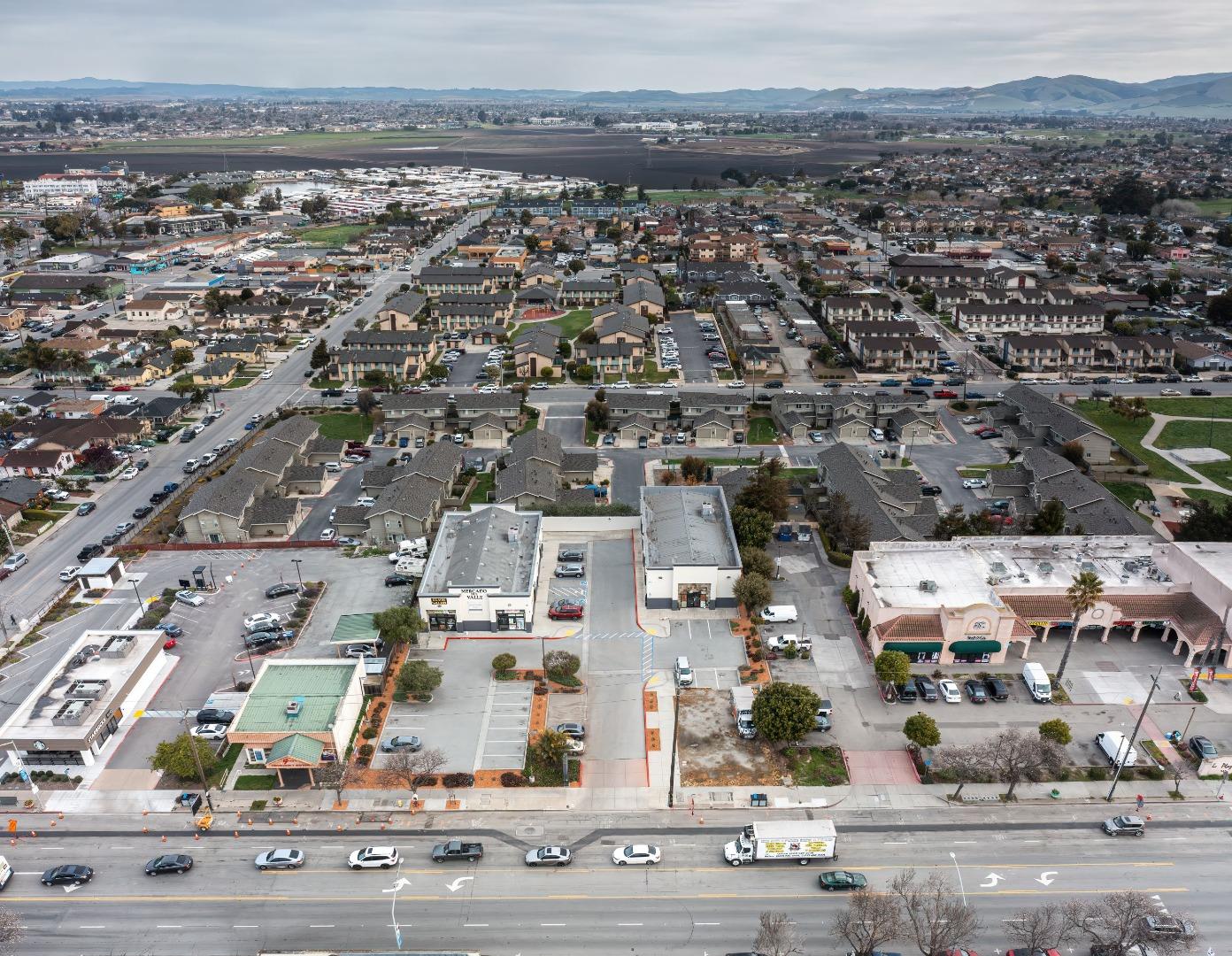 Detail Gallery Image 6 of 22 For 515 E Alisal St, Salinas,  CA 93905 - – Beds | – Baths