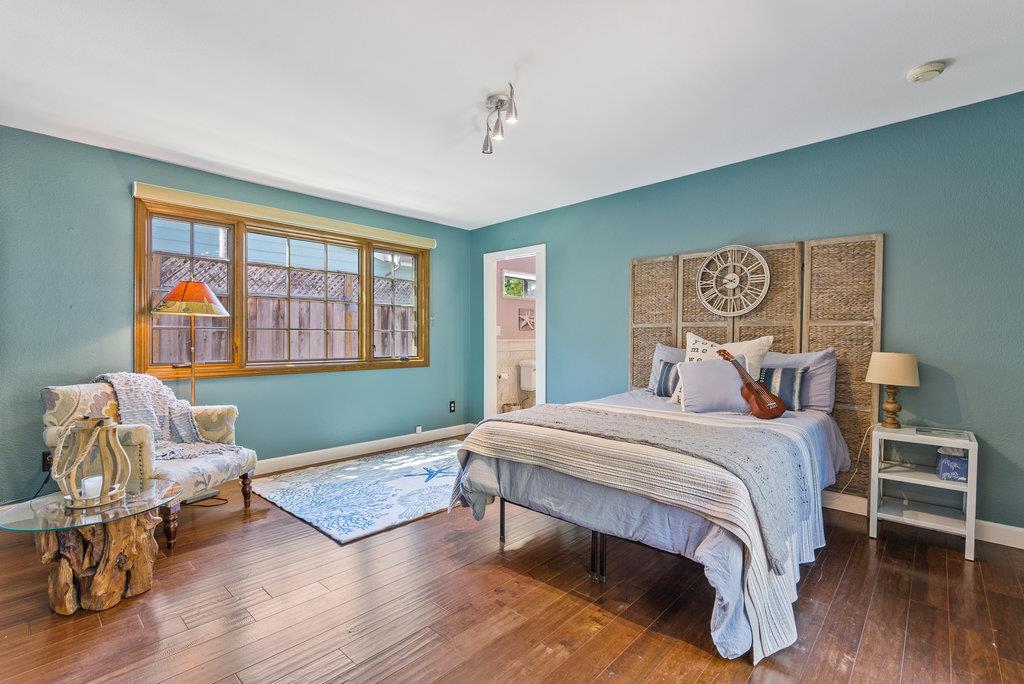 Detail Gallery Image 17 of 56 For 4188 Court Dr, Santa Cruz,  CA 95062 - 4 Beds | 4 Baths