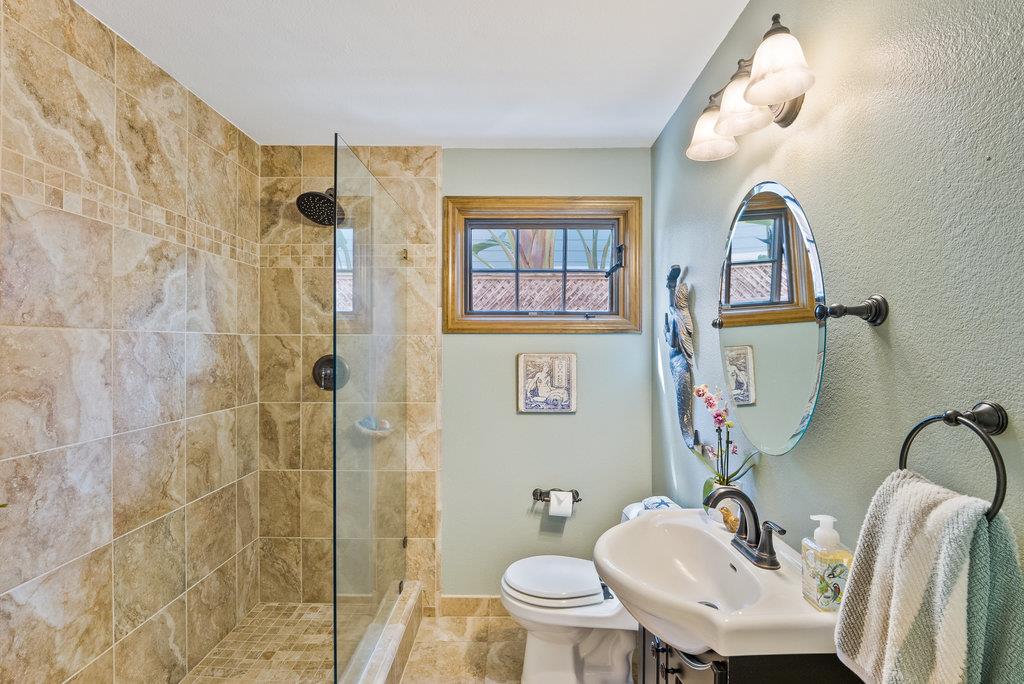 Detail Gallery Image 22 of 56 For 4188 Court Dr, Santa Cruz,  CA 95062 - 4 Beds | 4 Baths