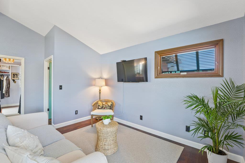 Detail Gallery Image 27 of 56 For 4188 Court Dr, Santa Cruz,  CA 95062 - 4 Beds | 4 Baths
