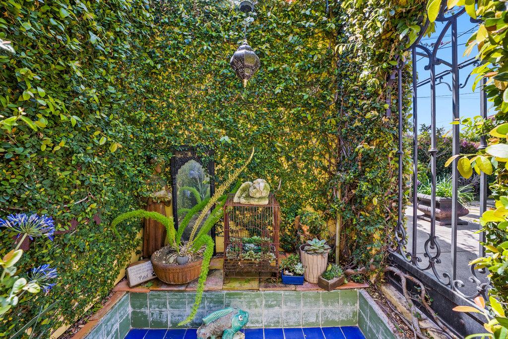 Detail Gallery Image 44 of 56 For 4188 Court Dr, Santa Cruz,  CA 95062 - 4 Beds | 4 Baths