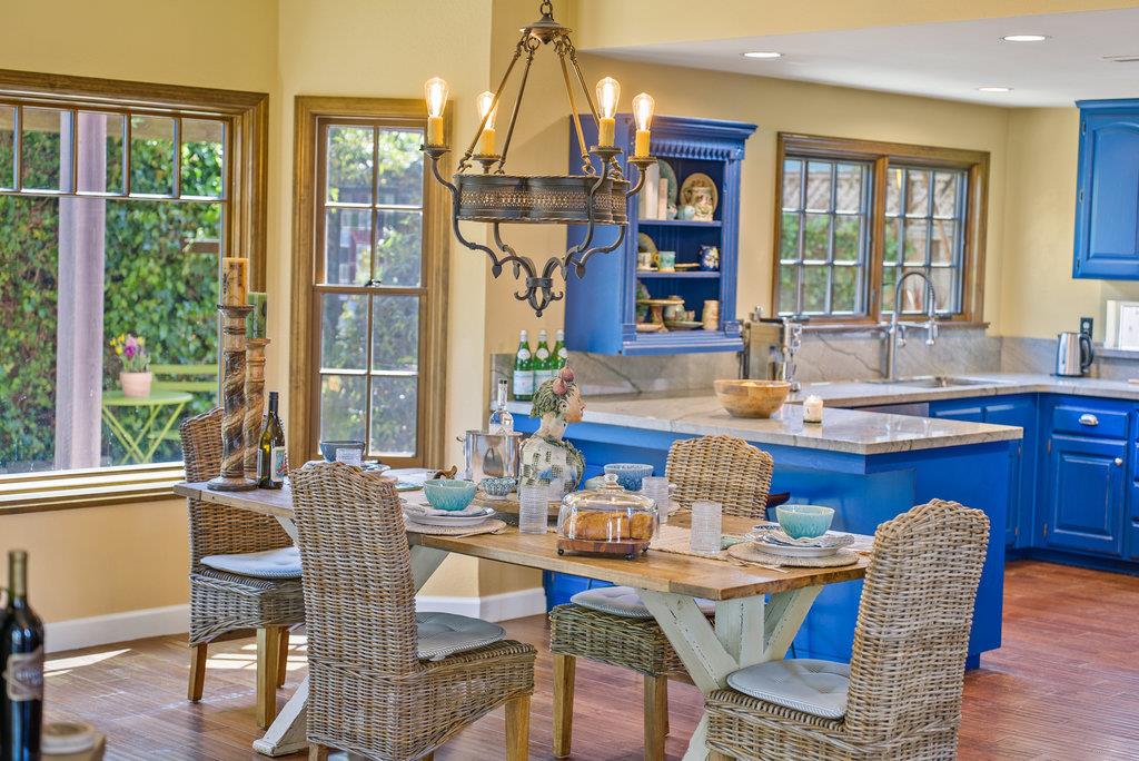 Detail Gallery Image 9 of 56 For 4188 Court Dr, Santa Cruz,  CA 95062 - 4 Beds | 4 Baths