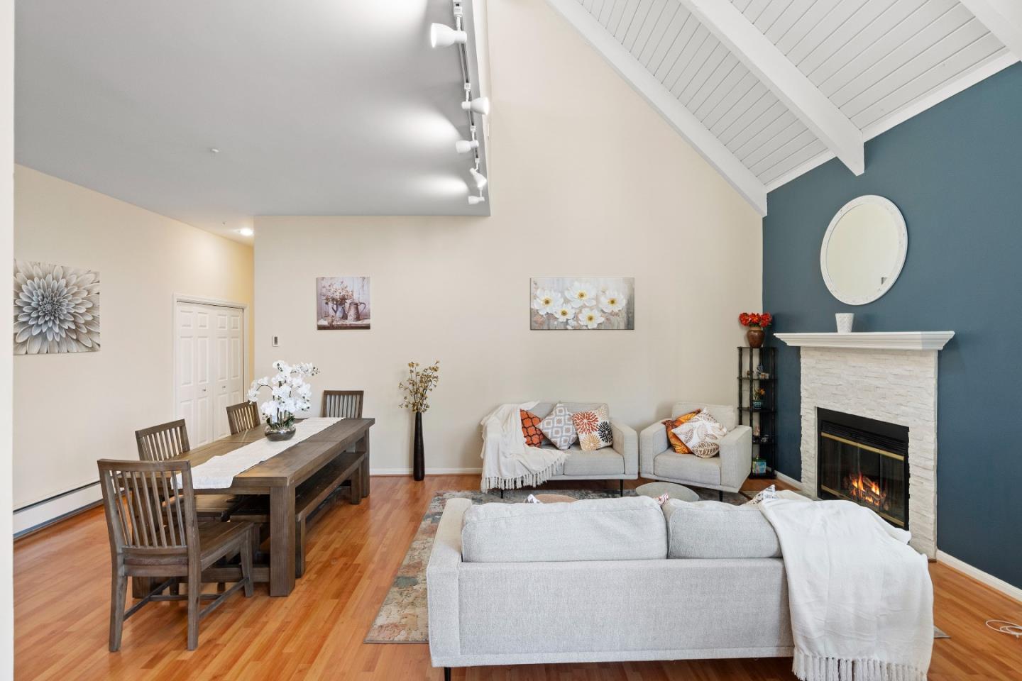 Detail Gallery Image 11 of 59 For 443 College Ave, Palo Alto,  CA 94306 - 4 Beds | 4 Baths