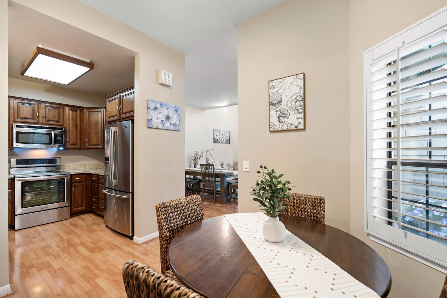 Detail Gallery Image 16 of 59 For 443 College Ave, Palo Alto,  CA 94306 - 4 Beds | 4 Baths