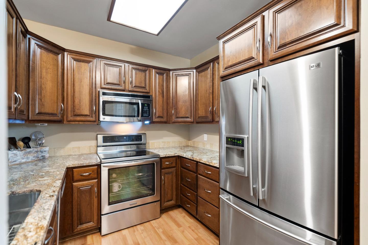 Detail Gallery Image 19 of 59 For 443 College Ave, Palo Alto,  CA 94306 - 4 Beds | 4 Baths