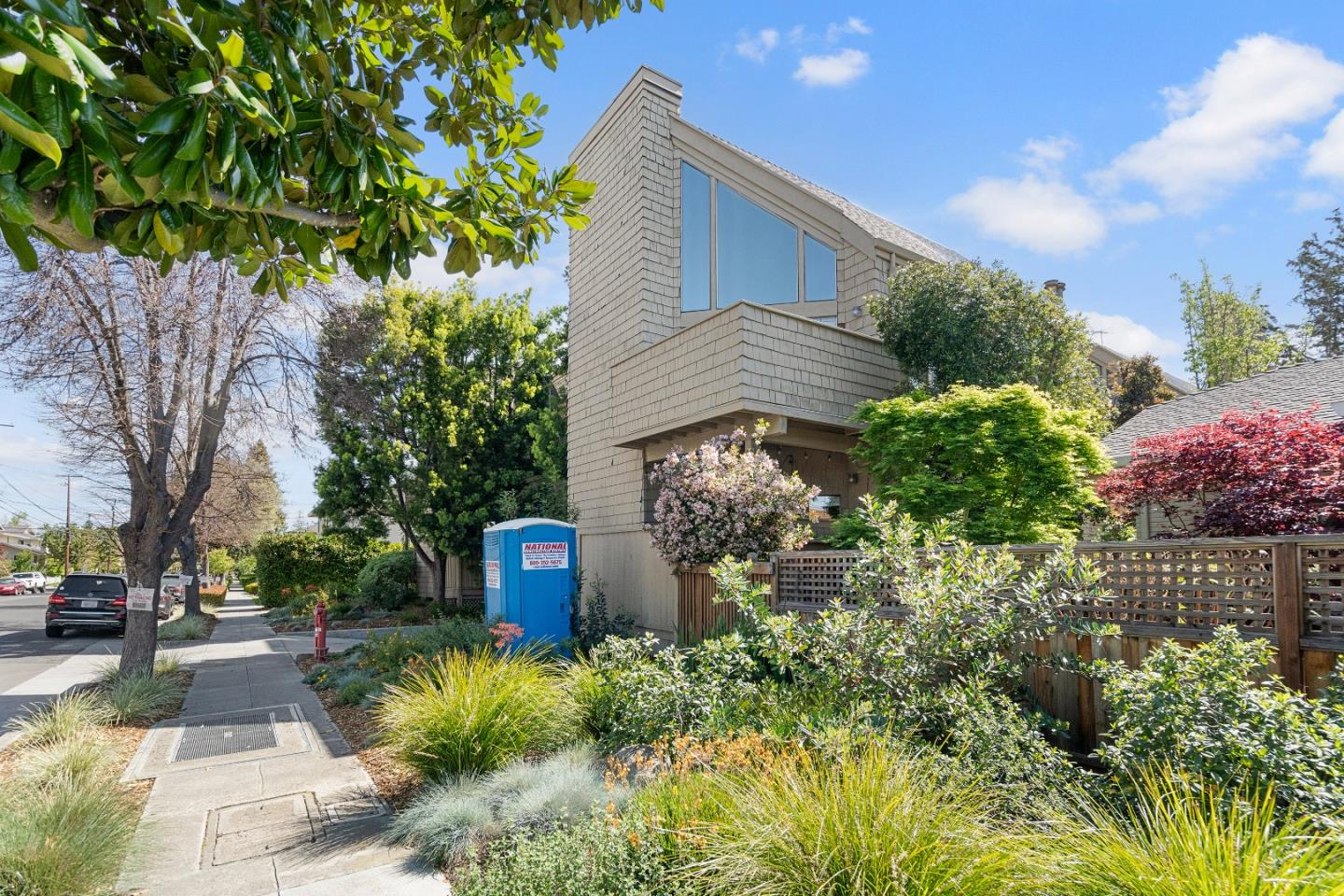 Detail Gallery Image 2 of 59 For 443 College Ave, Palo Alto,  CA 94306 - 4 Beds | 4 Baths