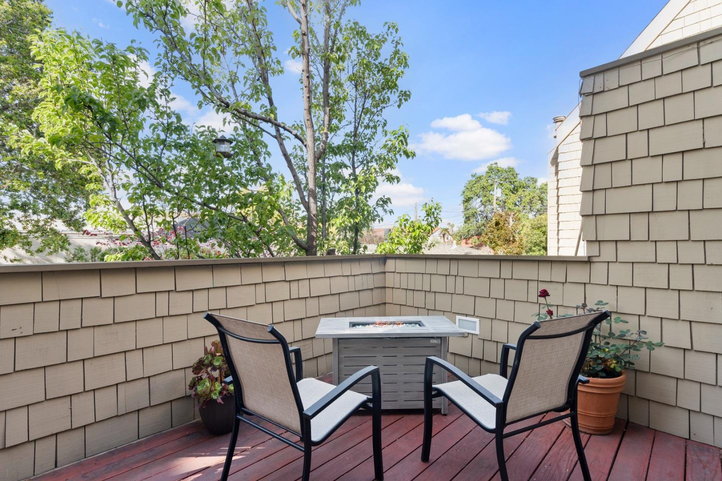 Detail Gallery Image 28 of 59 For 443 College Ave, Palo Alto,  CA 94306 - 4 Beds | 4 Baths
