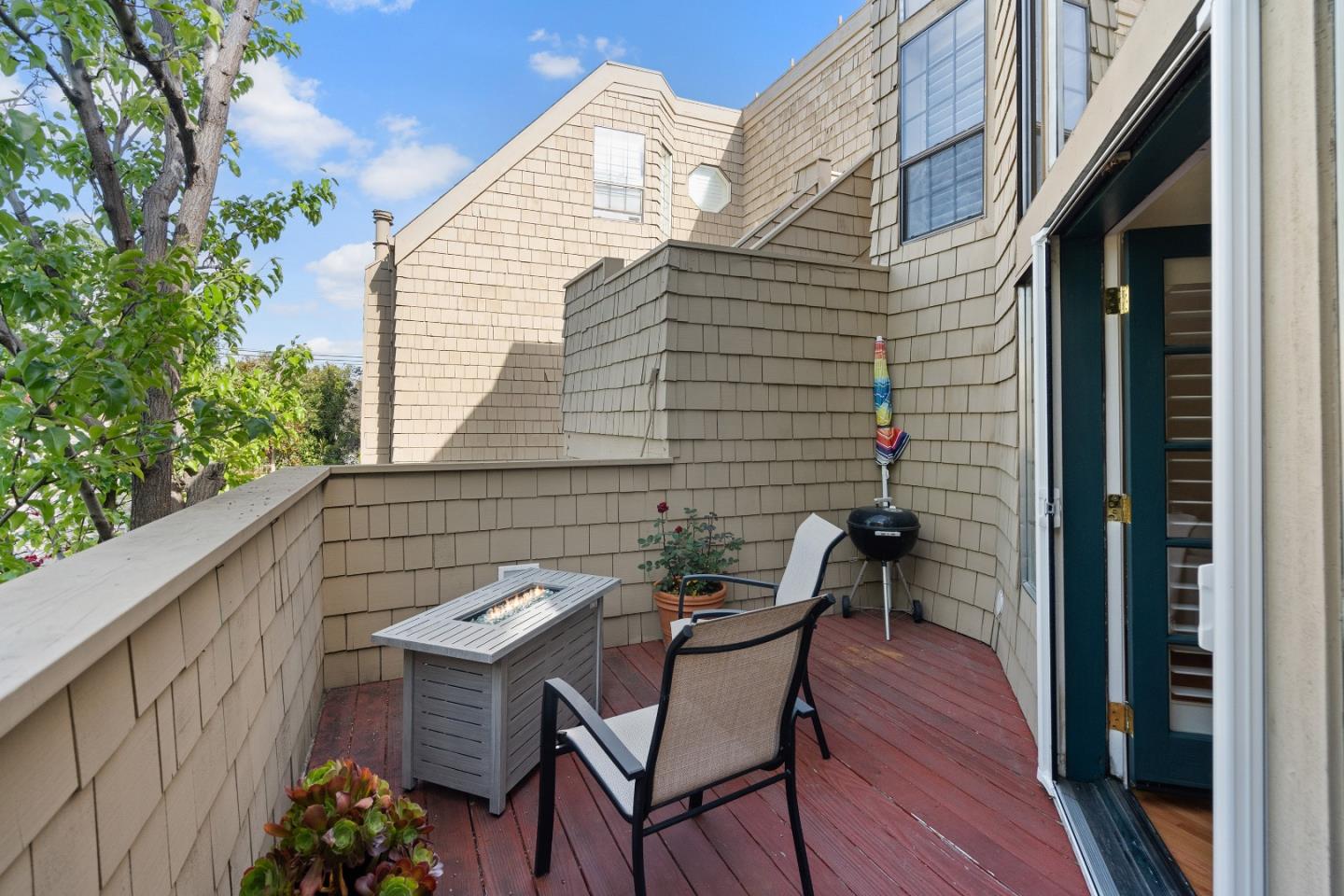 Detail Gallery Image 29 of 59 For 443 College Ave, Palo Alto,  CA 94306 - 4 Beds | 4 Baths