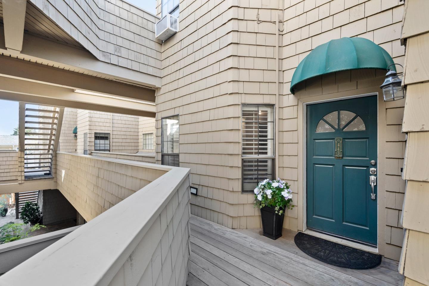 Detail Gallery Image 3 of 59 For 443 College Ave, Palo Alto,  CA 94306 - 4 Beds | 4 Baths