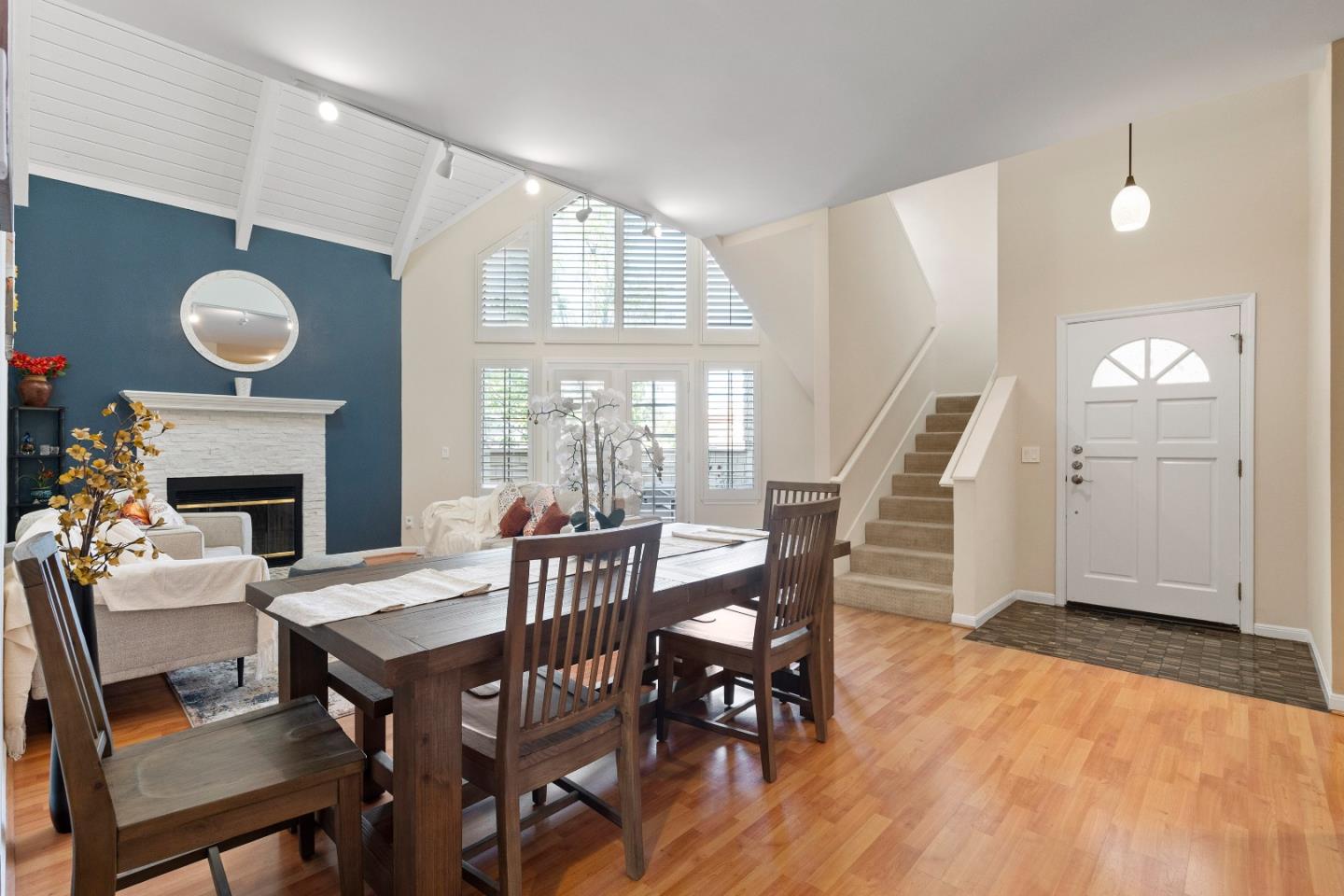 Detail Gallery Image 8 of 59 For 443 College Ave, Palo Alto,  CA 94306 - 4 Beds | 4 Baths