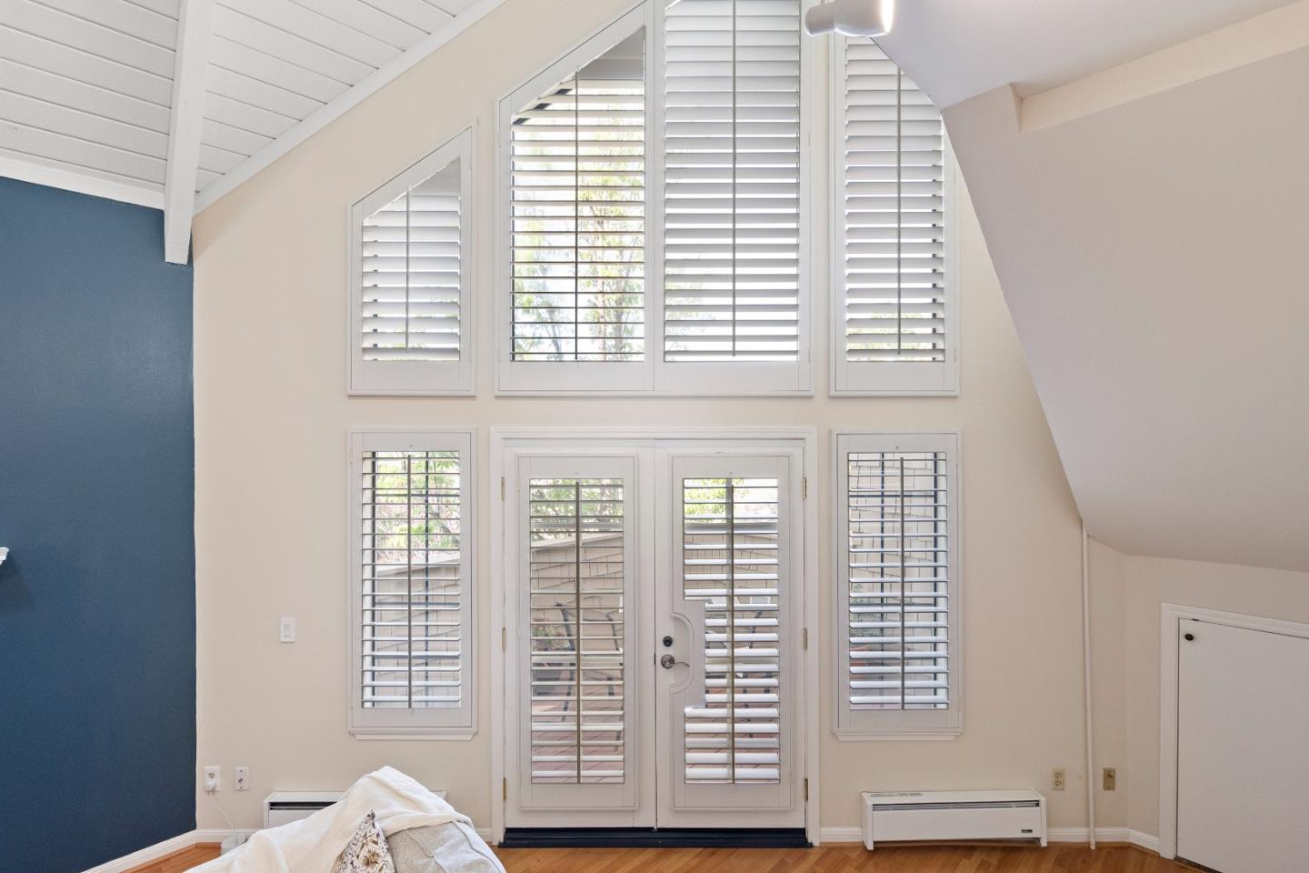 Detail Gallery Image 9 of 59 For 443 College Ave, Palo Alto,  CA 94306 - 4 Beds | 4 Baths