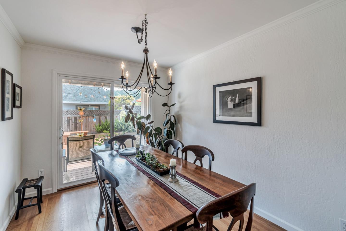Detail Gallery Image 16 of 39 For 2261 Whitman Way, San Bruno,  CA 94066 - 3 Beds | 2 Baths
